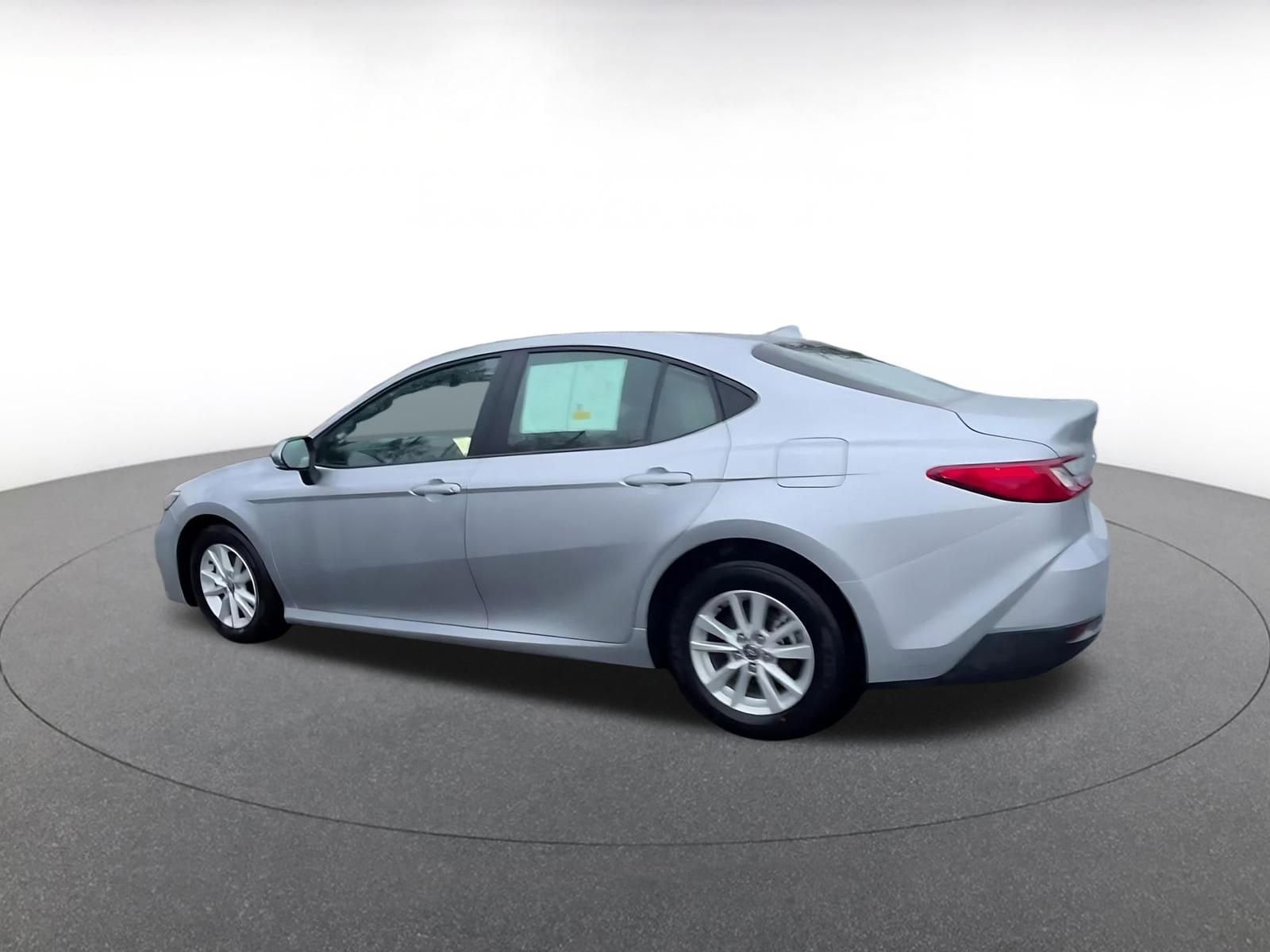 Thumbnail: 2025 Toyota Camry - 10