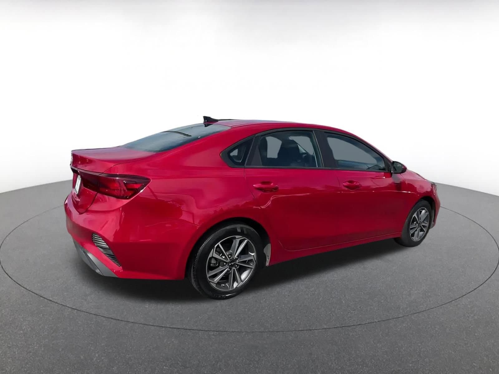 Thumbnail: 2024 Kia Forte - 15