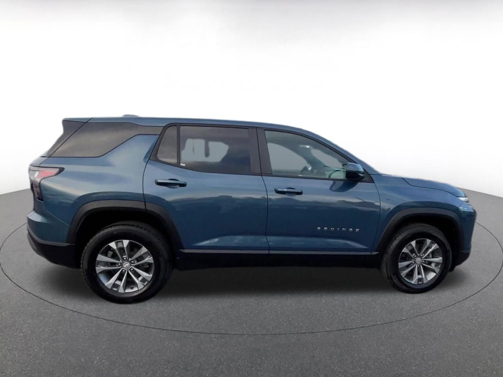 Thumbnail: 2025 Chevrolet Equinox - 16