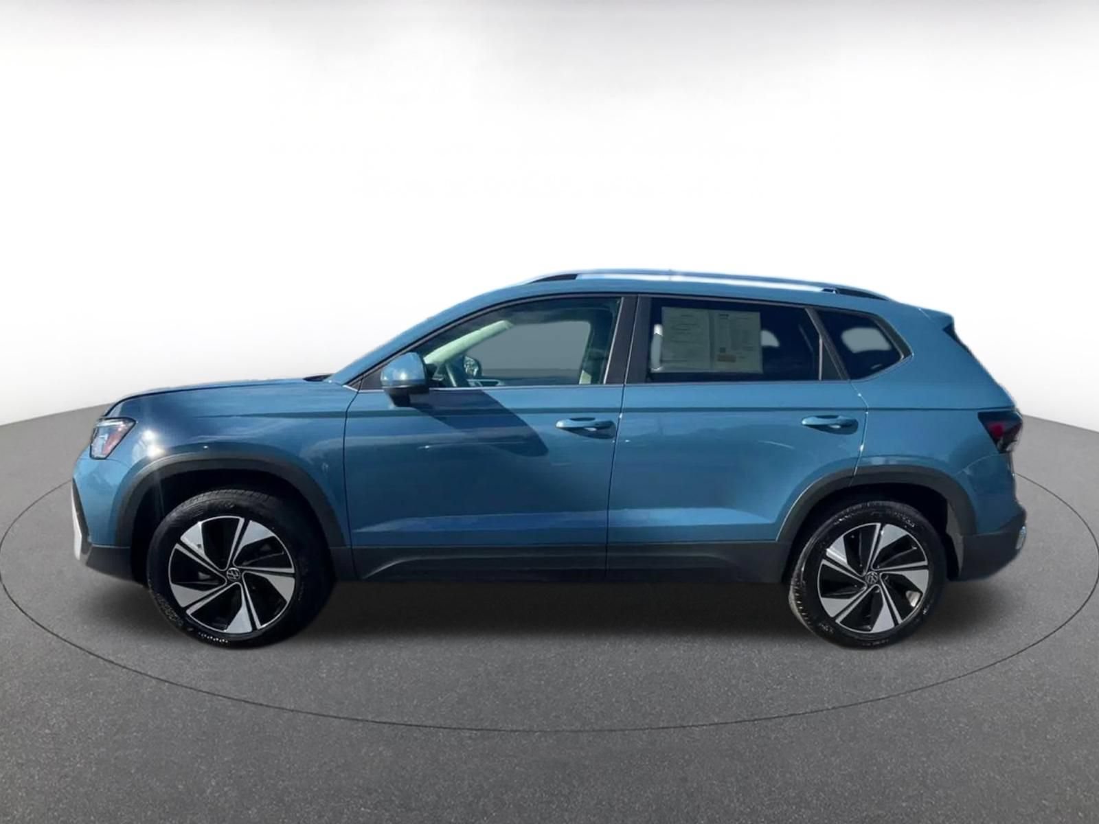 Thumbnail: 2026 Volkswagen Taos - 8