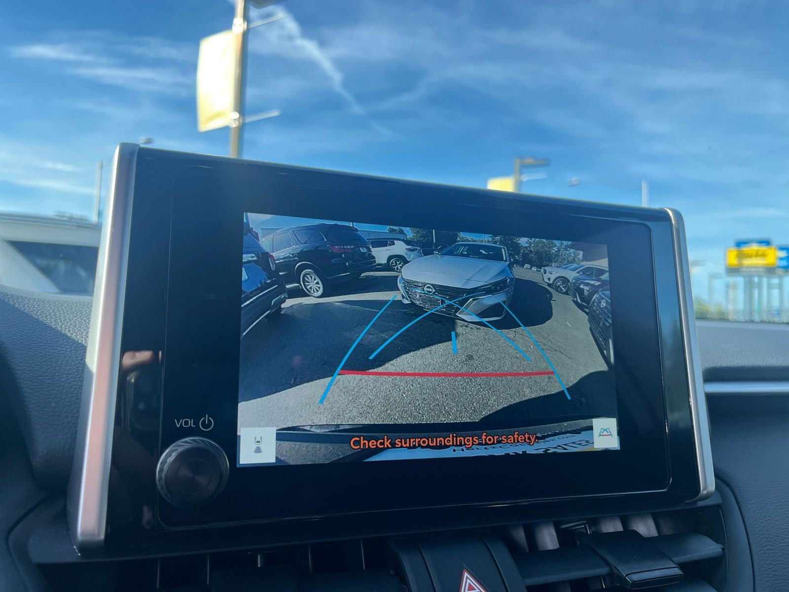 Thumbnail: 2025 Toyota RAV4 - 17