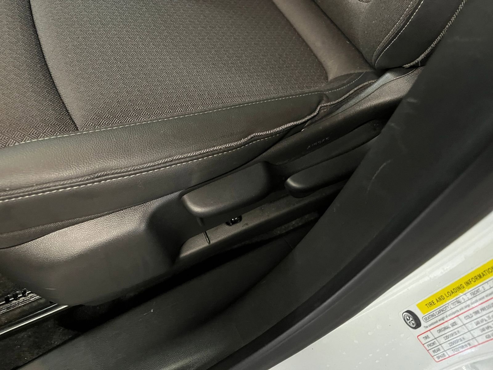 Thumbnail: 2025 Buick Encore GX - 22