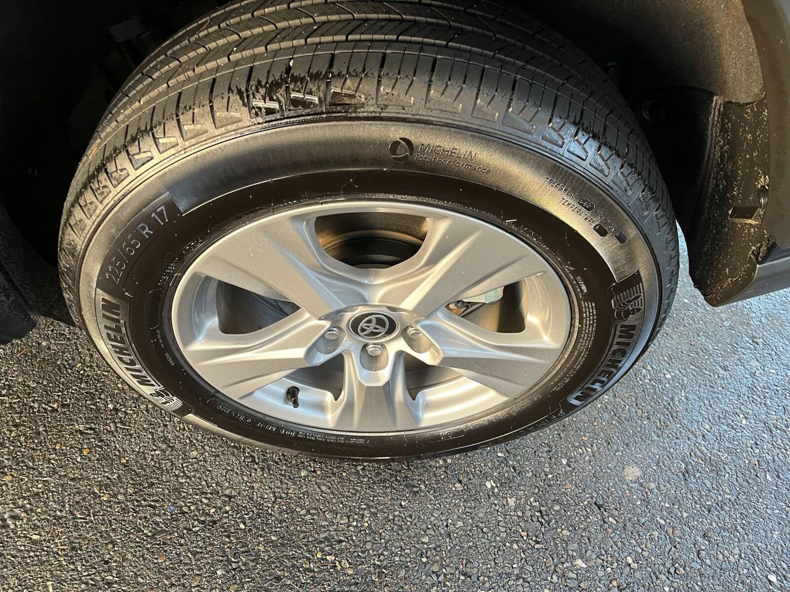 Thumbnail: 2025 Toyota RAV4 - 30