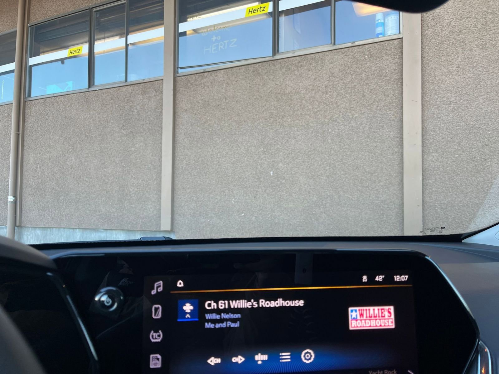 Thumbnail: 2025 Chevrolet Trax - 17