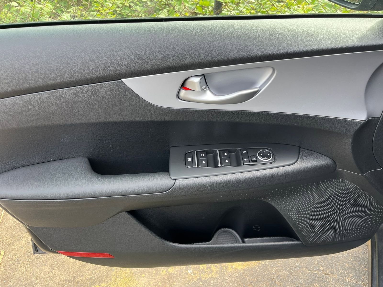 Thumbnail: 2024 Kia Forte - 20