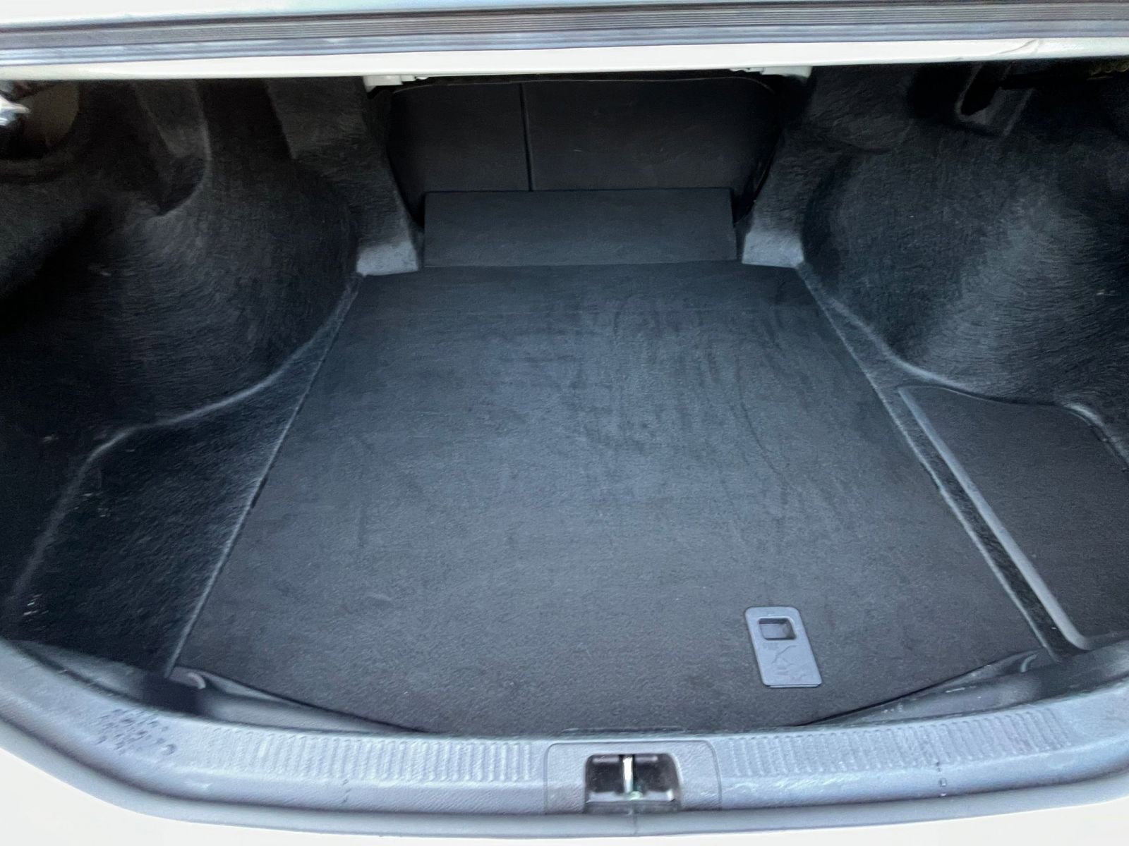 Thumbnail: 2025 Toyota Camry - 32