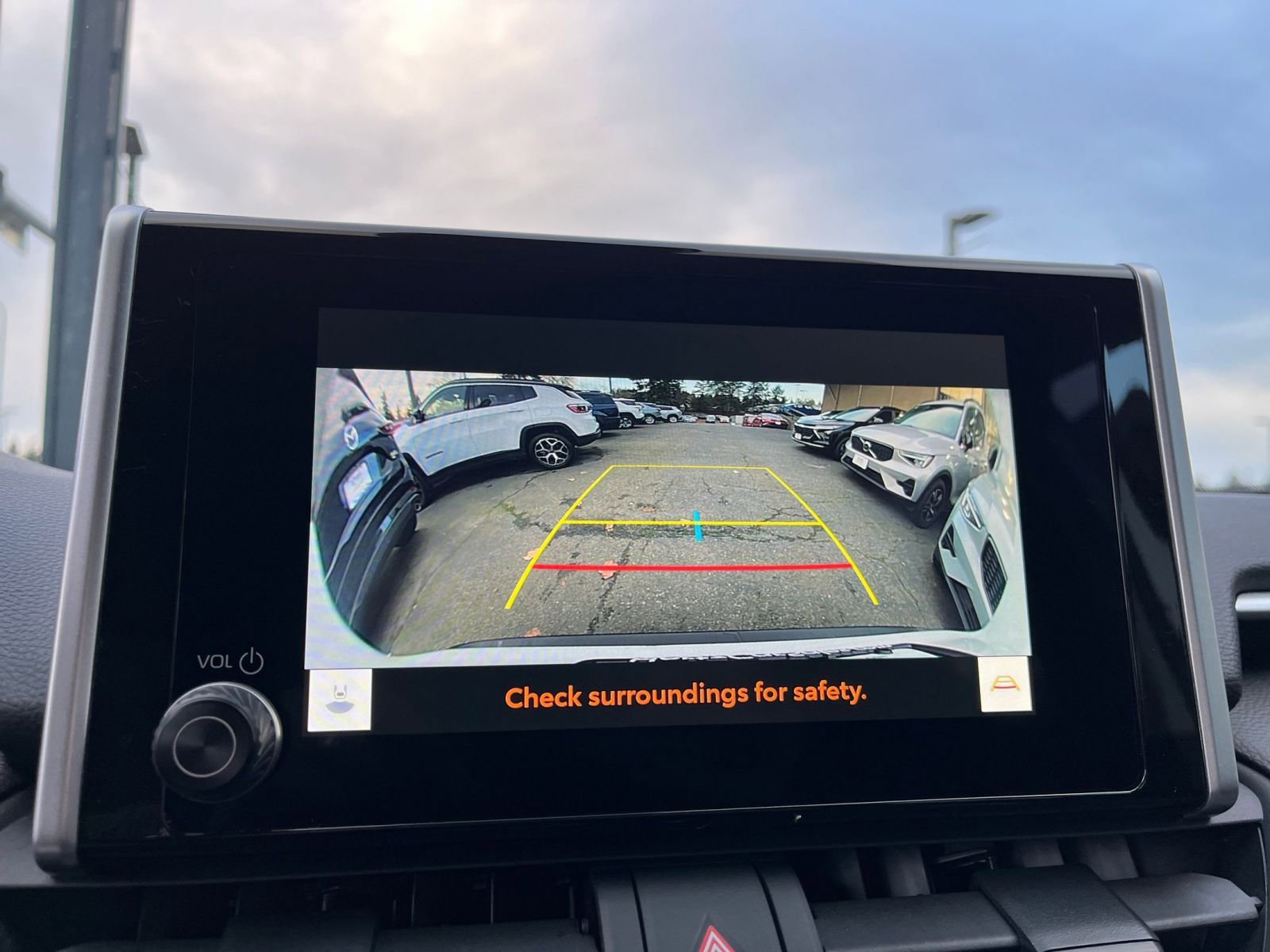 Thumbnail: 2025 Toyota RAV4 - 17