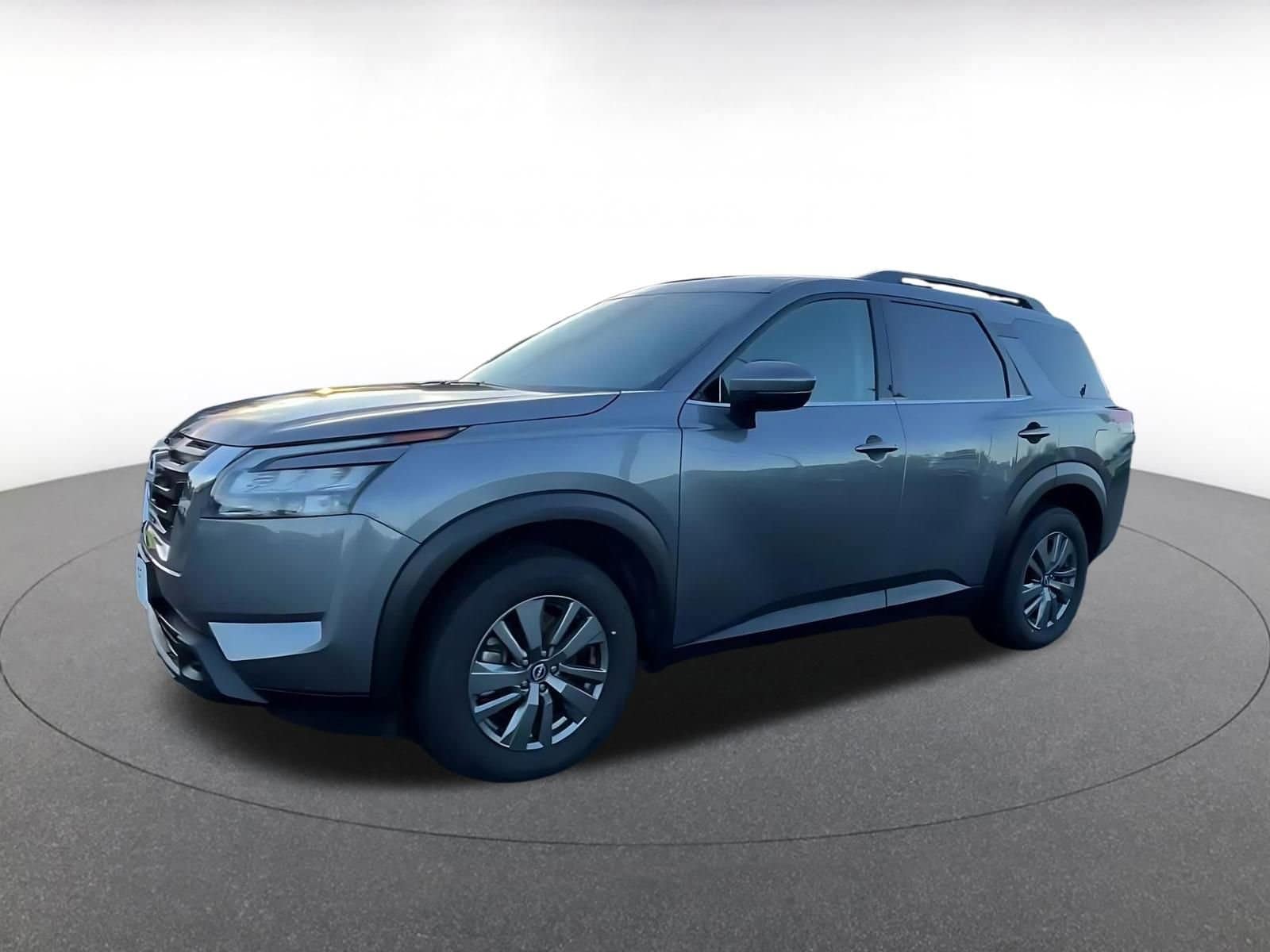 Thumbnail: 2025 Nissan Pathfinder - 8