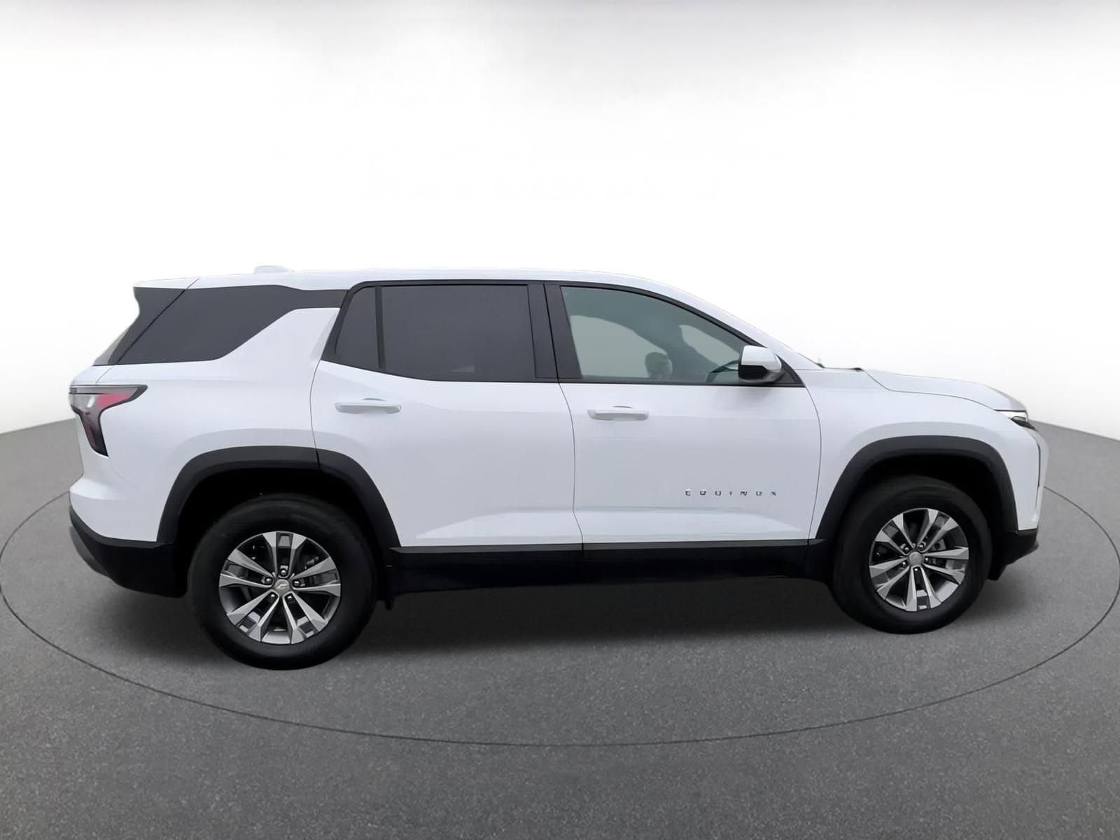 Thumbnail: 2025 Chevrolet Equinox - 16