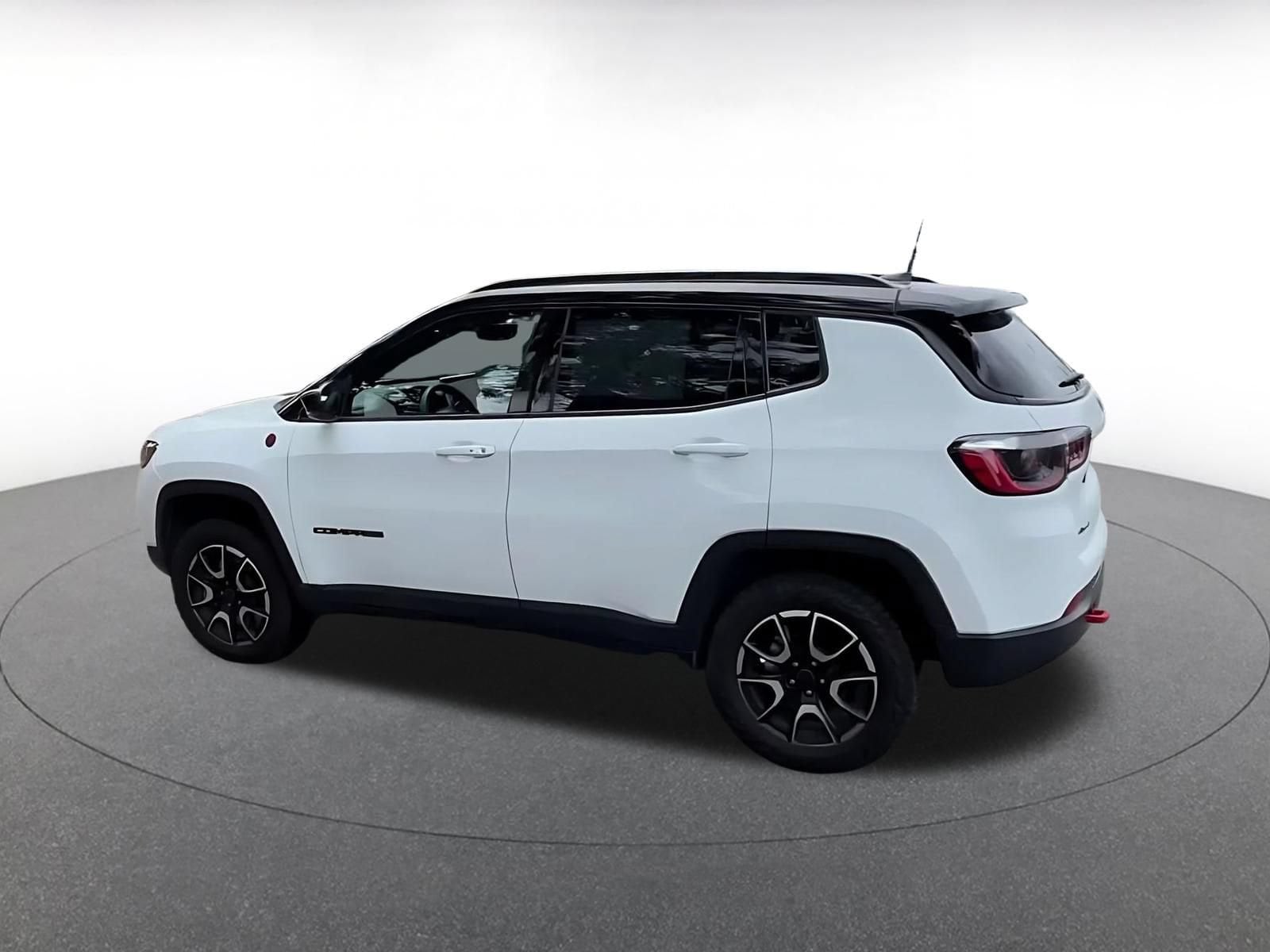 Thumbnail: 2025 Jeep Compass - 8