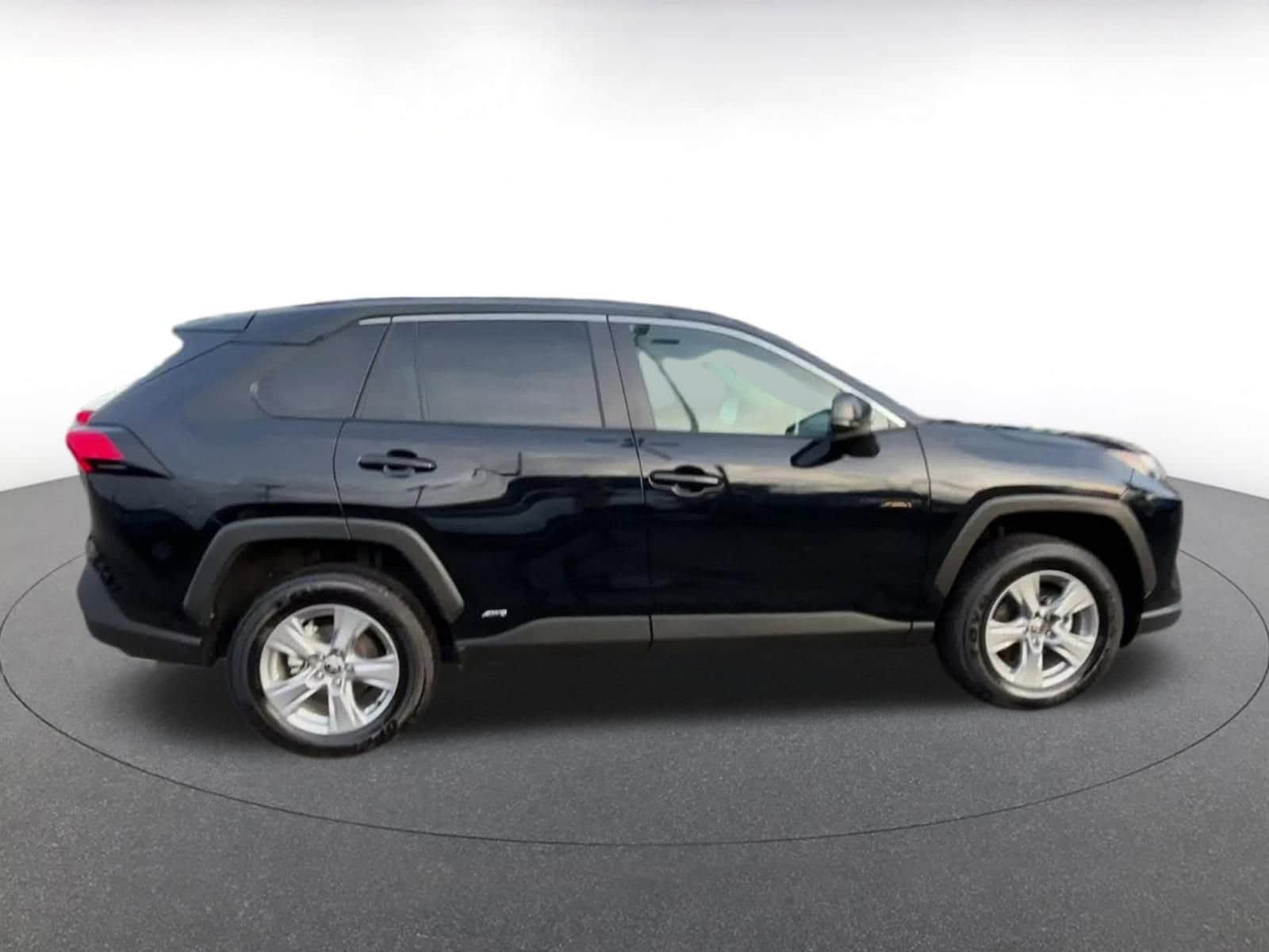 Thumbnail: 2025 Toyota RAV4 - 16