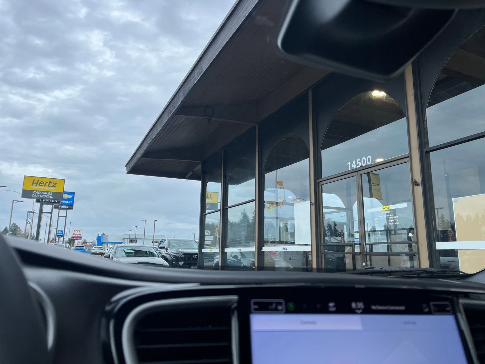 Thumbnail: 2025 Chrysler Pacifica - 17