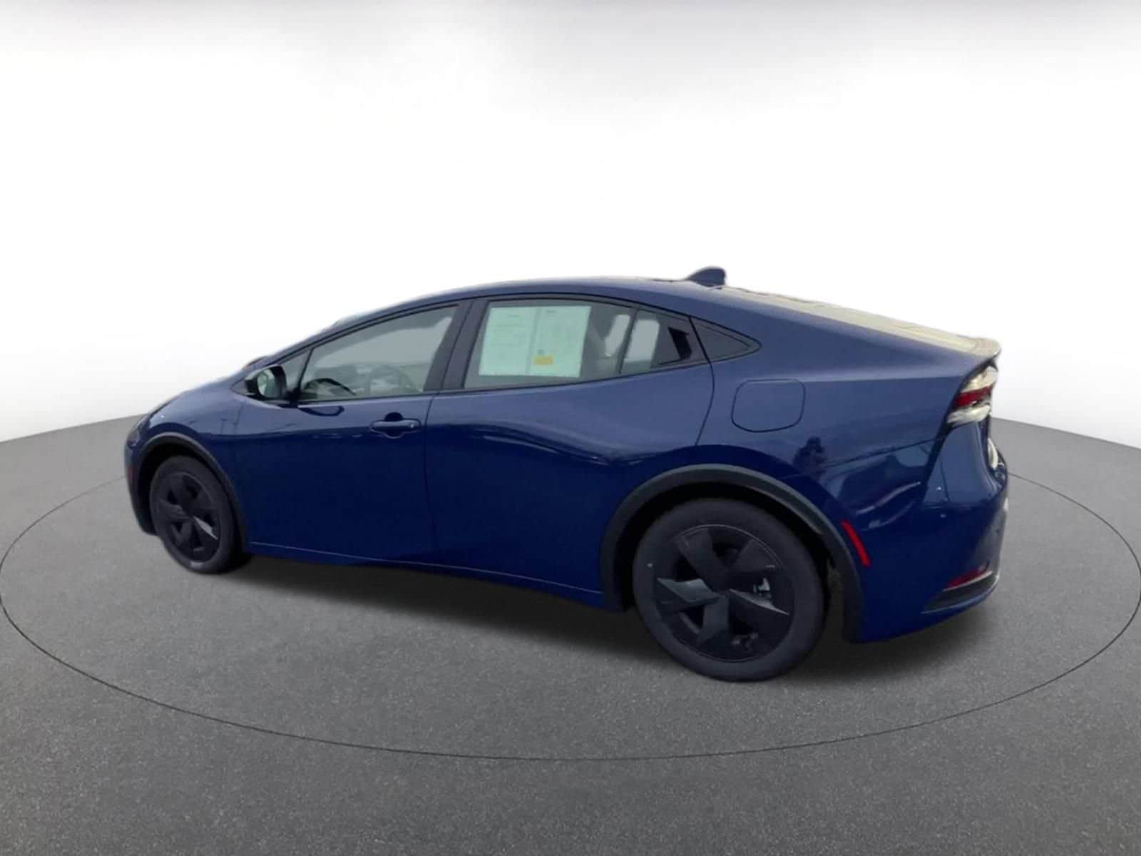 Thumbnail: 2025 Toyota Prius - 10