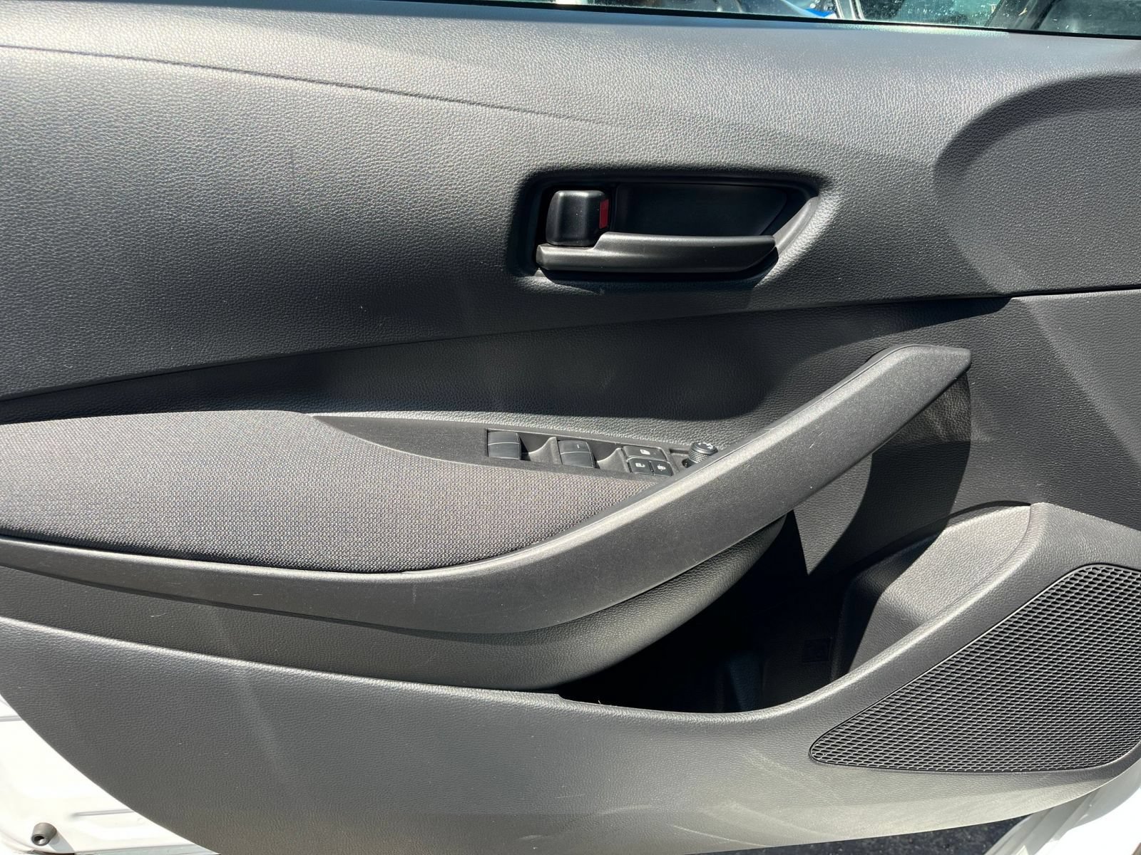 Thumbnail: 2025 Toyota Corolla - 18