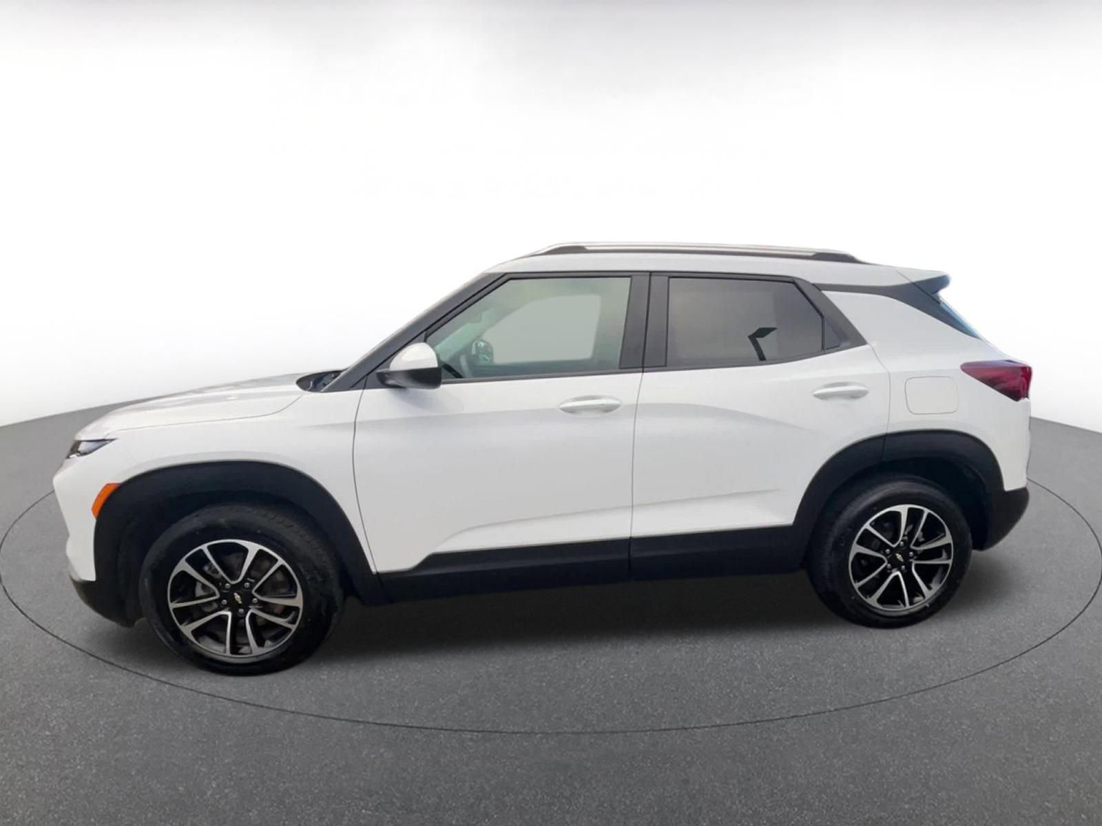 Thumbnail: 2025 Chevrolet TrailBlazer - 9