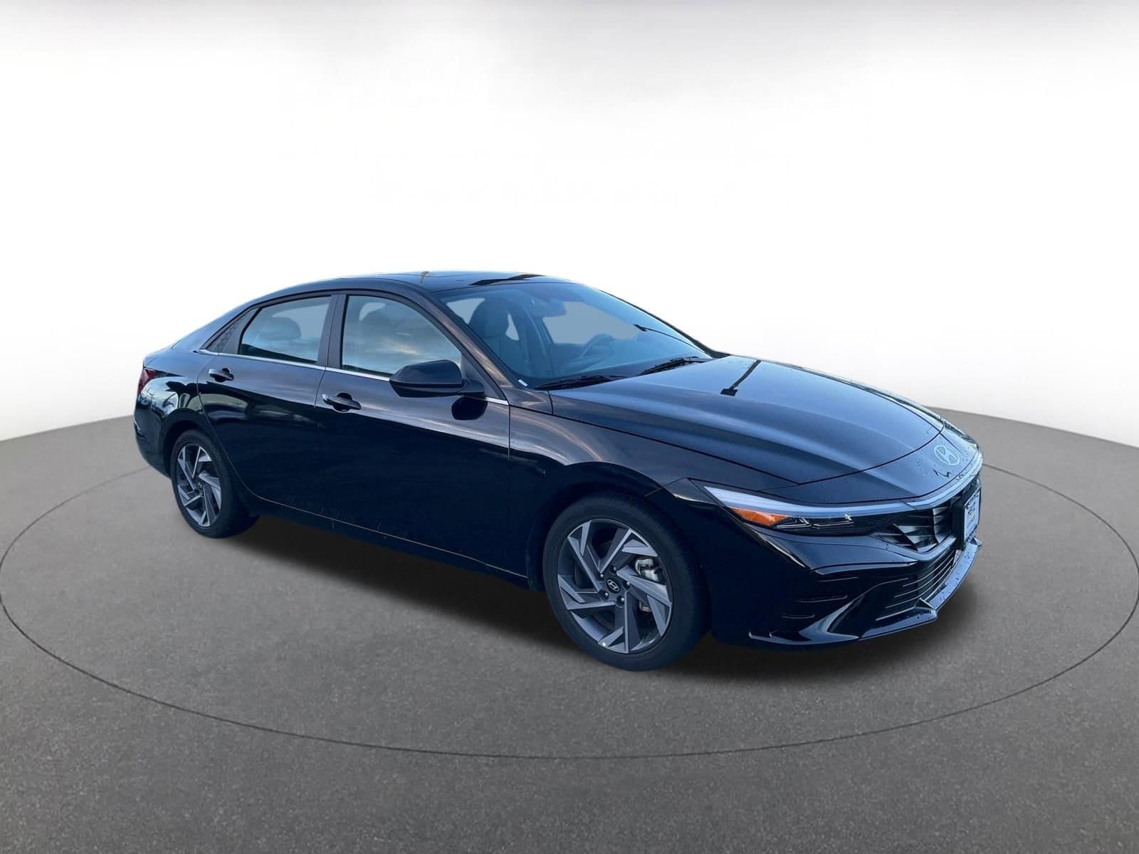 Thumbnail: 2025 Hyundai Elantra - 1