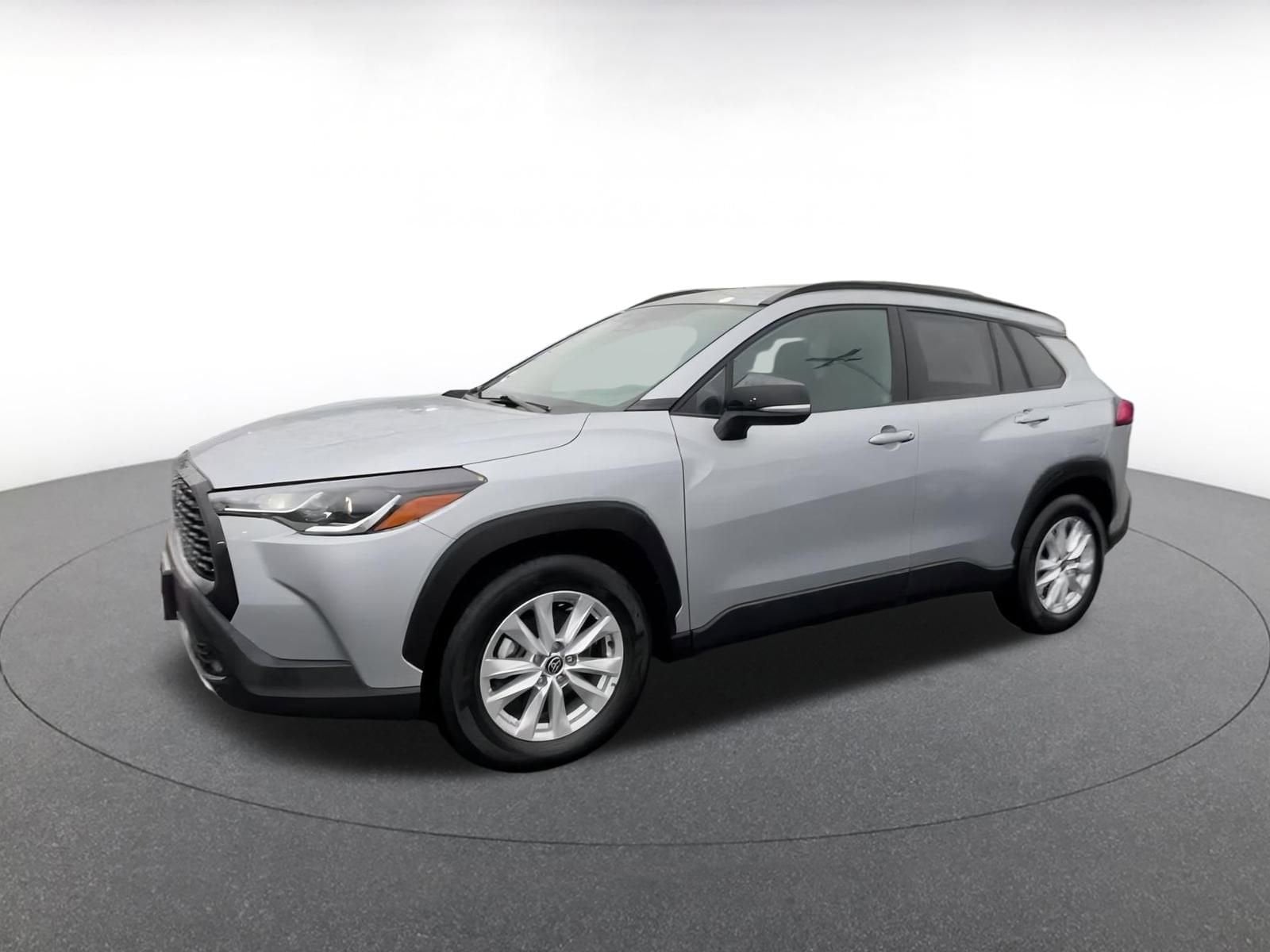 Thumbnail: 2025 Toyota Corolla Cross - 8