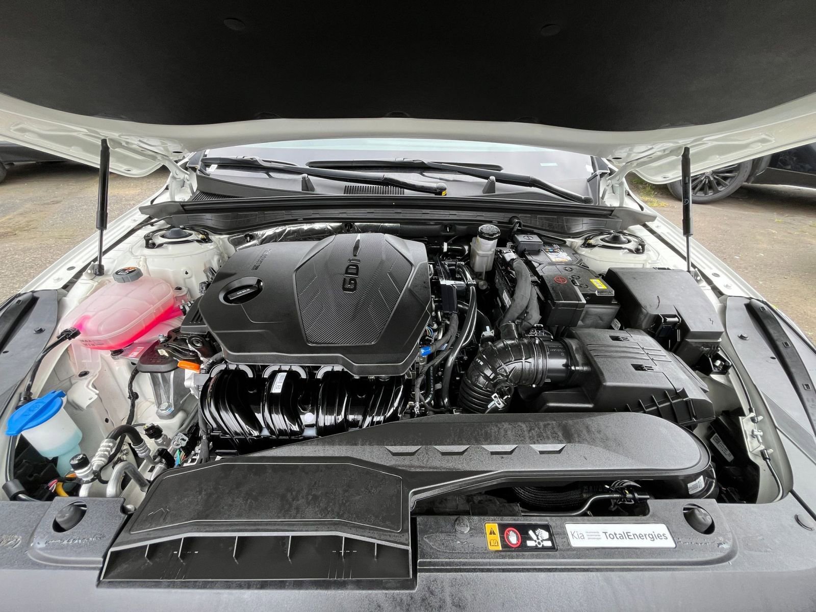 Thumbnail: 2025 Kia K5 - 33