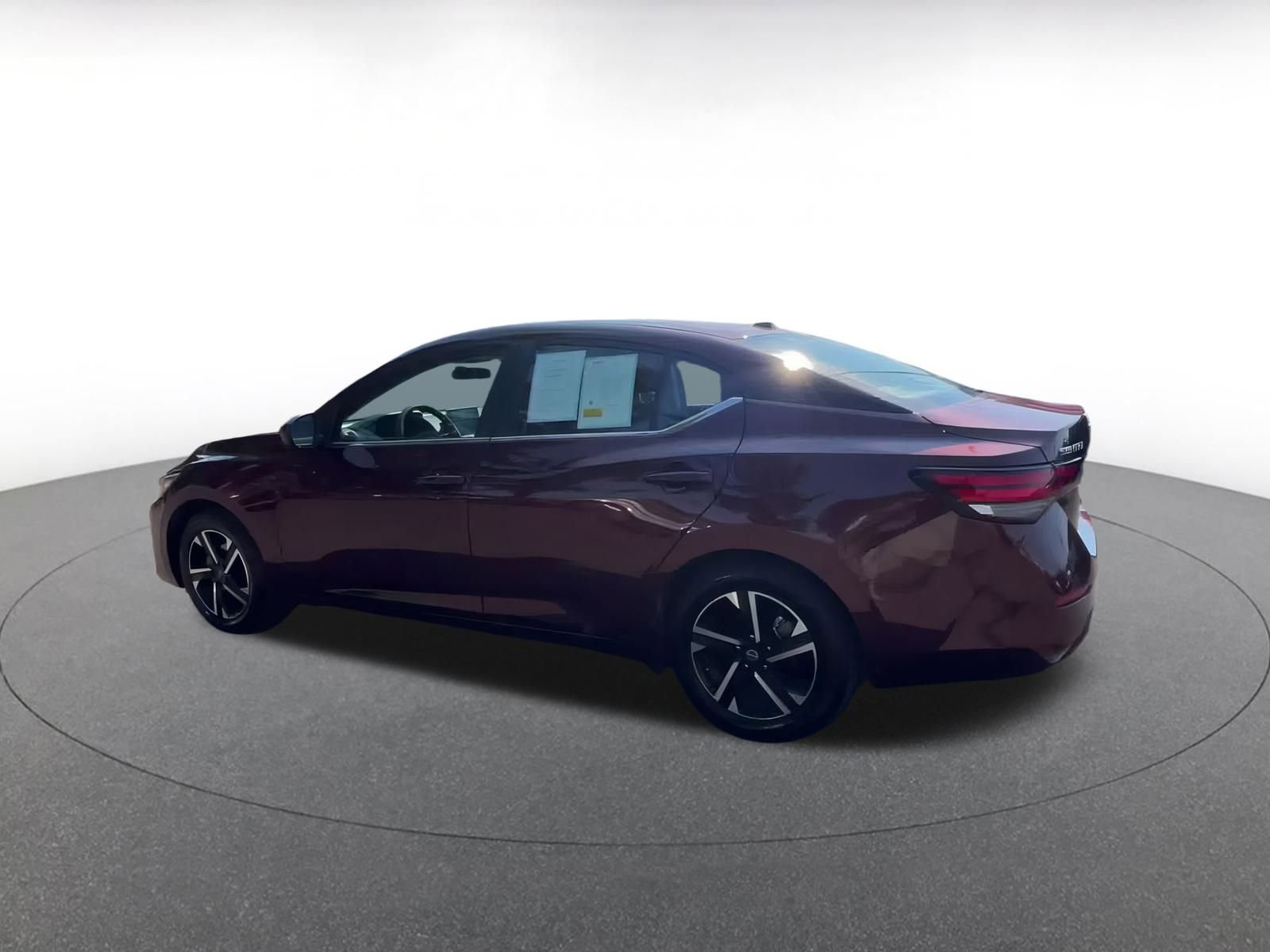 Thumbnail: 2024 Nissan Sentra - 10