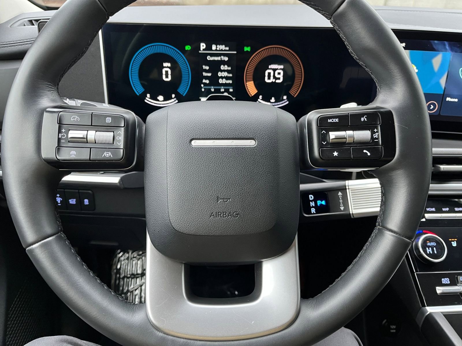 Thumbnail: 2025 Hyundai Santa Fe - 31