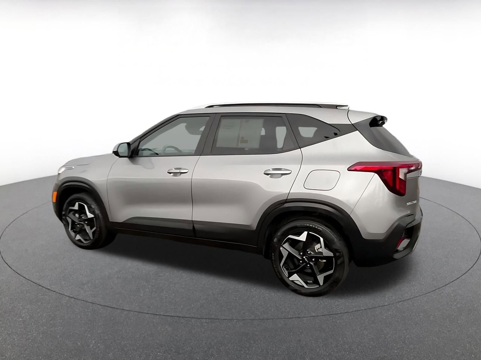 Thumbnail: 2025 Kia Seltos - 10