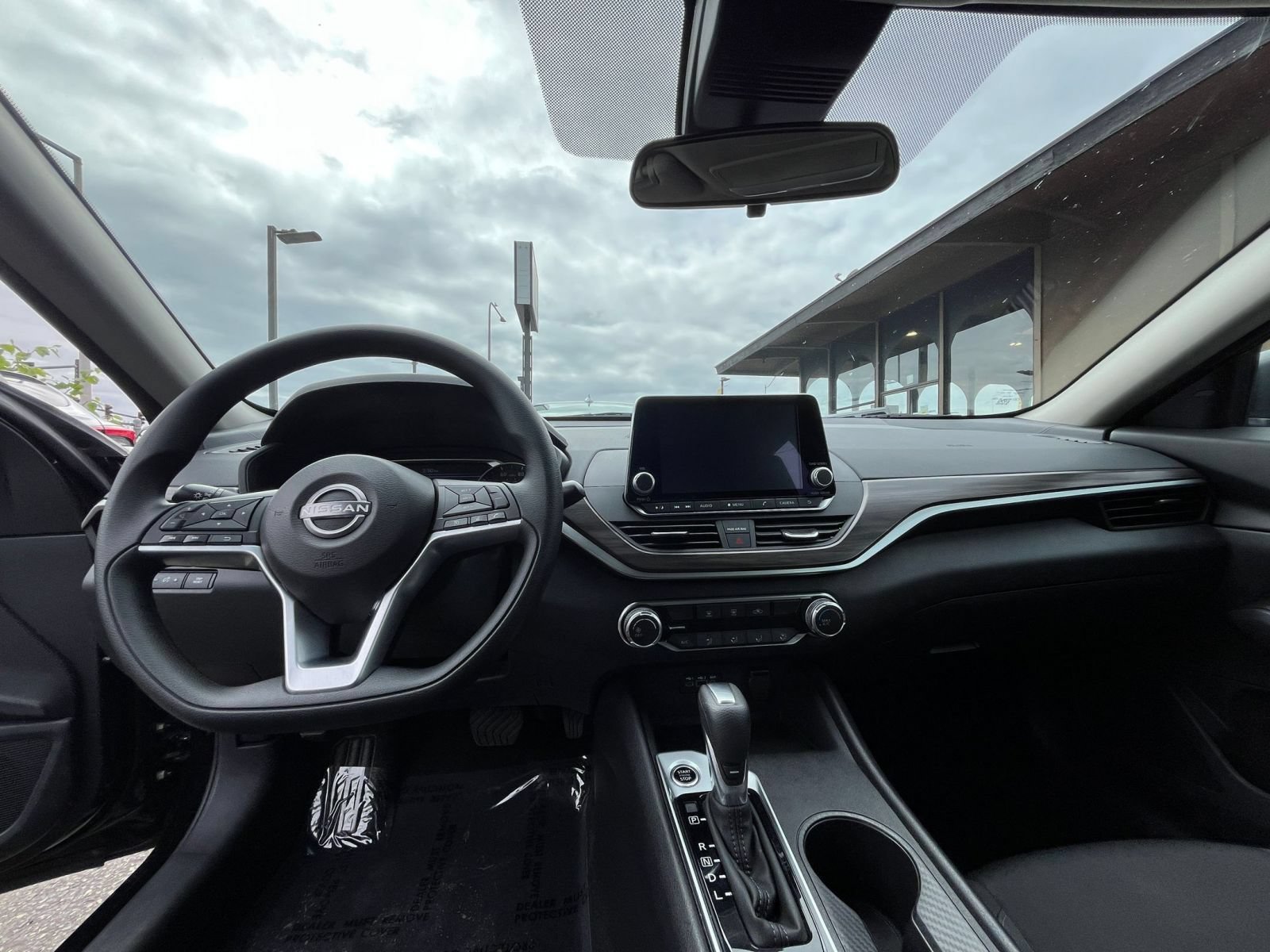 Thumbnail: 2025 Nissan Altima - 33