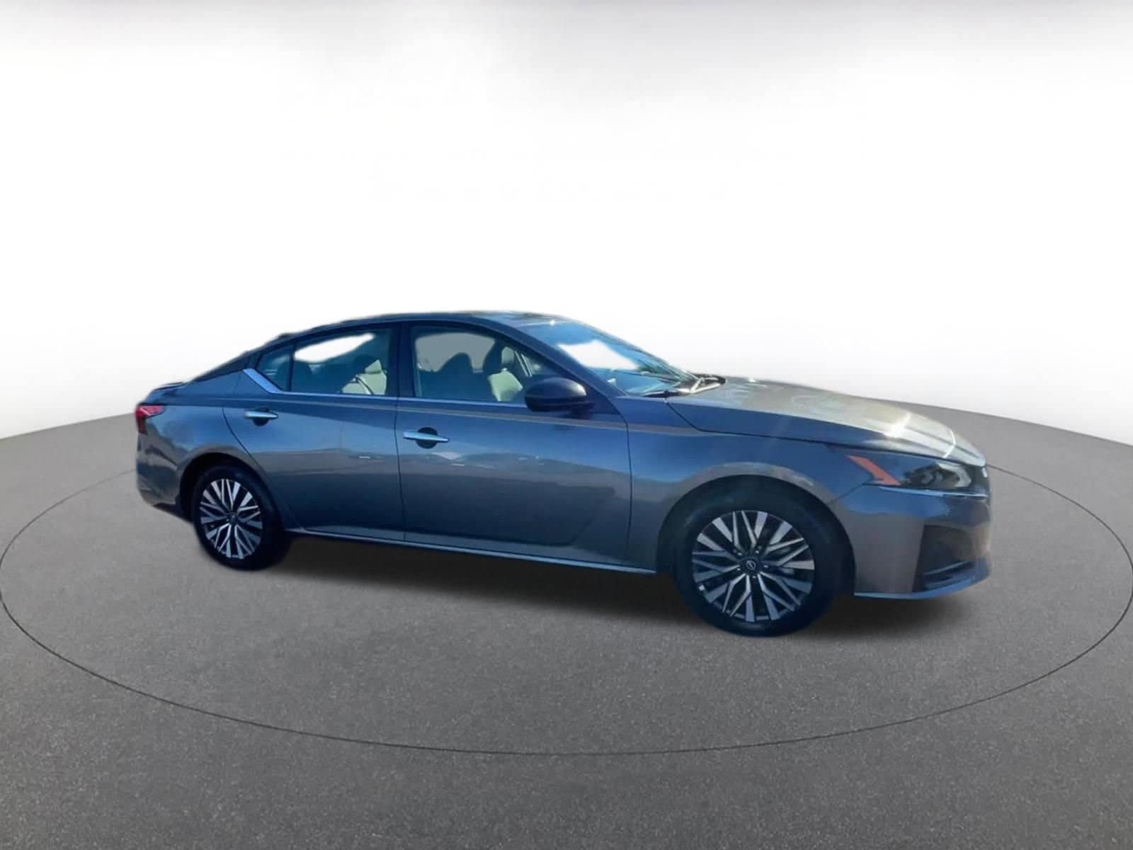 Thumbnail: 2025 Nissan Altima - 2