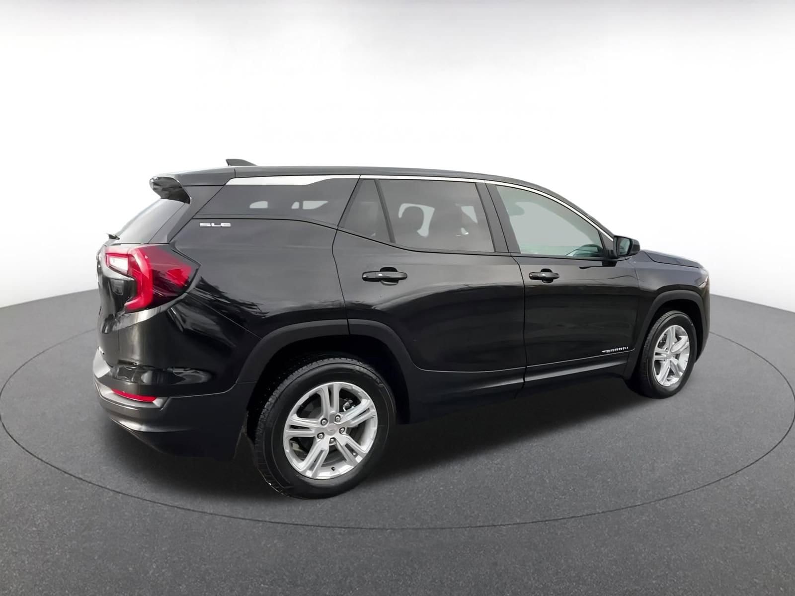 Thumbnail: 2024 GMC Terrain - 15