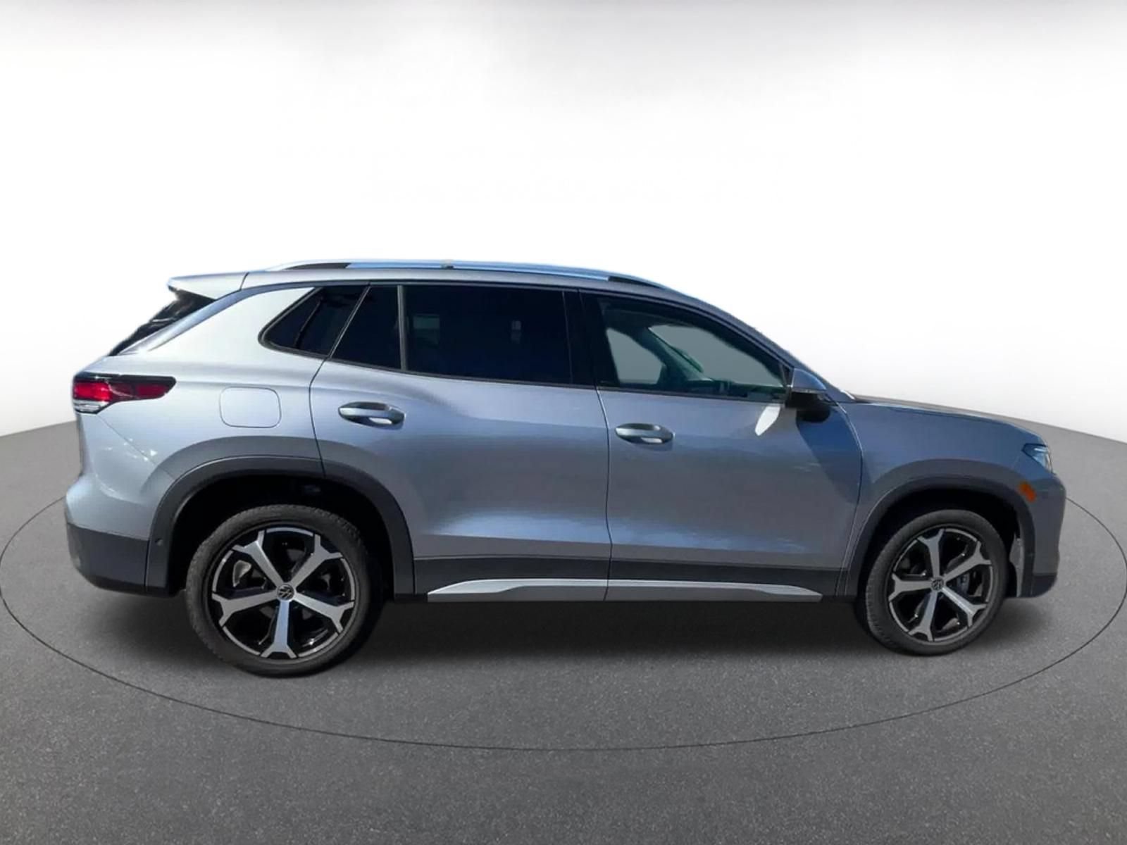 Thumbnail: 2026 Volkswagen Tiguan - 15