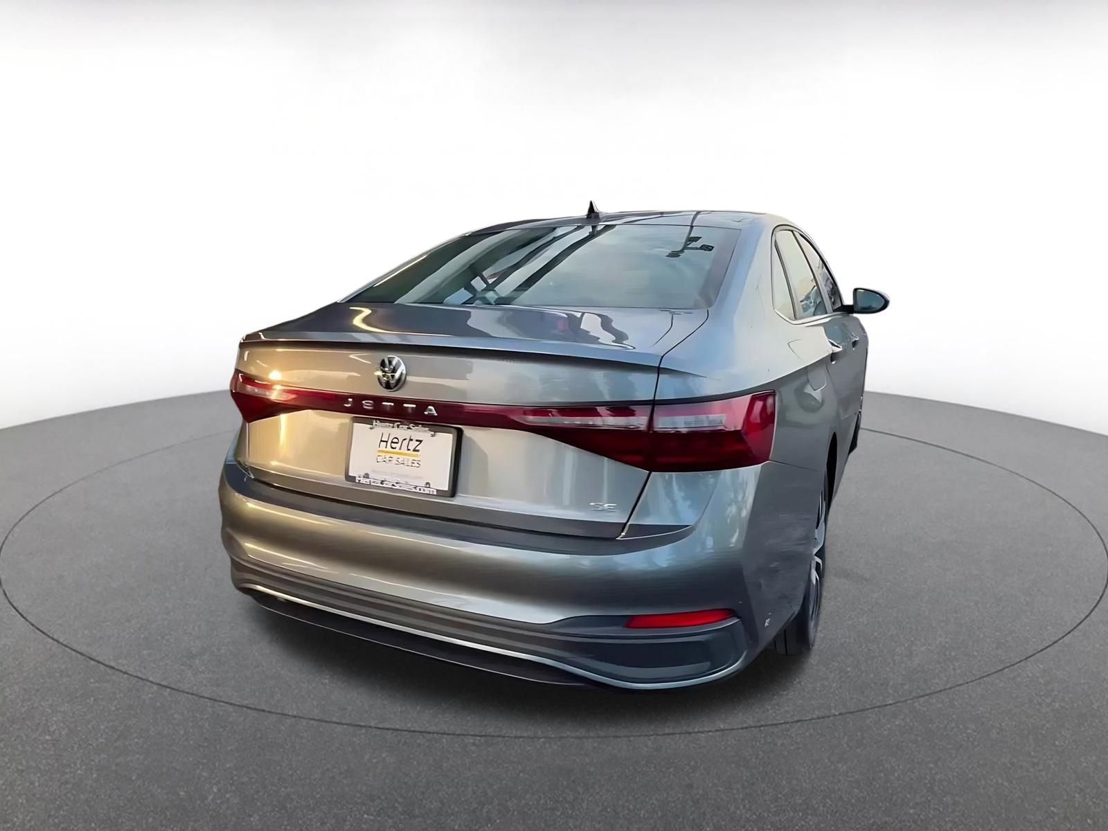 Thumbnail: 2025 Volkswagen Jetta - 15