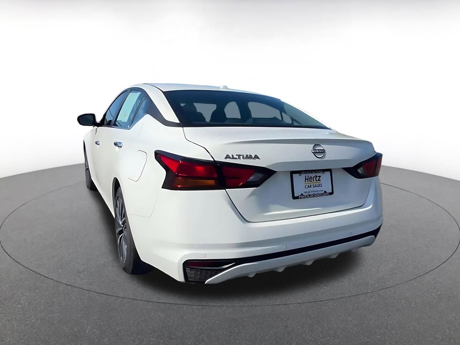 Thumbnail: 2025 Nissan Altima - 11