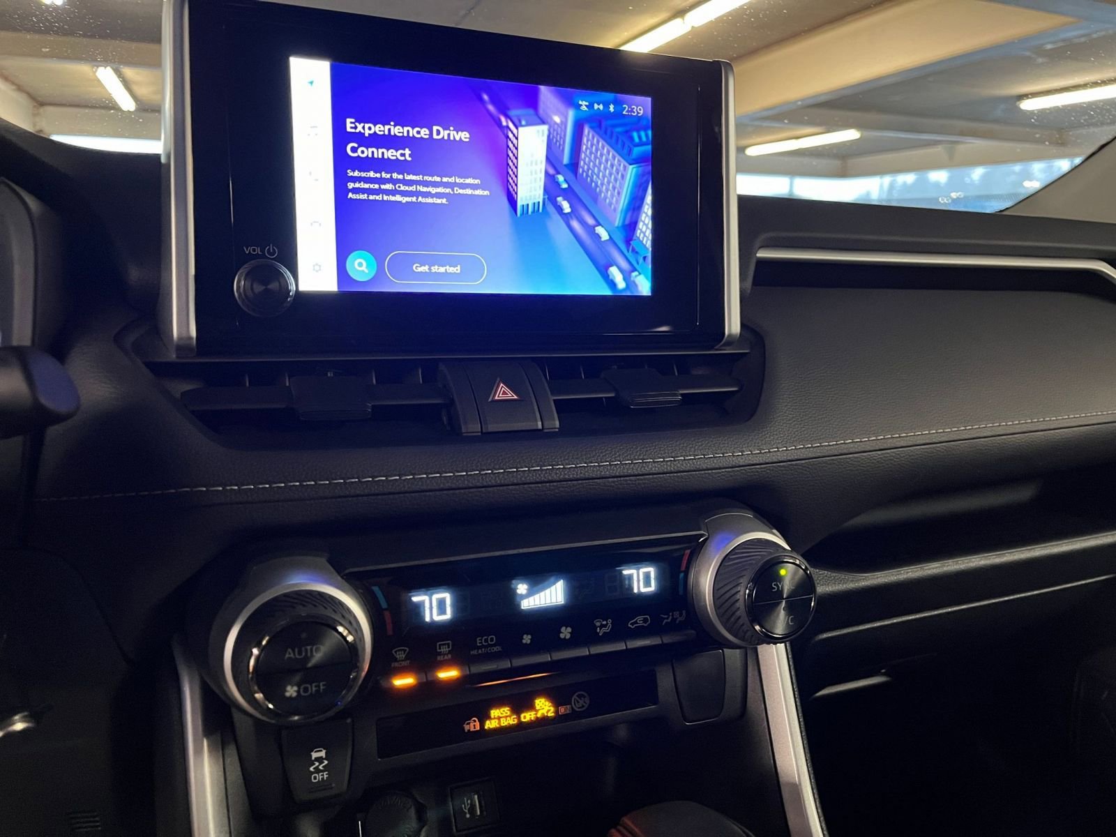 Thumbnail: 2025 Toyota RAV4 - 21