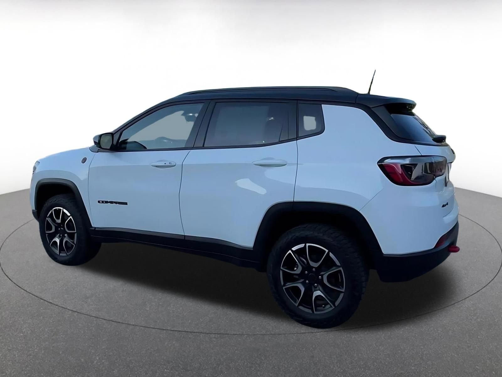 Thumbnail: 2025 Jeep Compass - 10