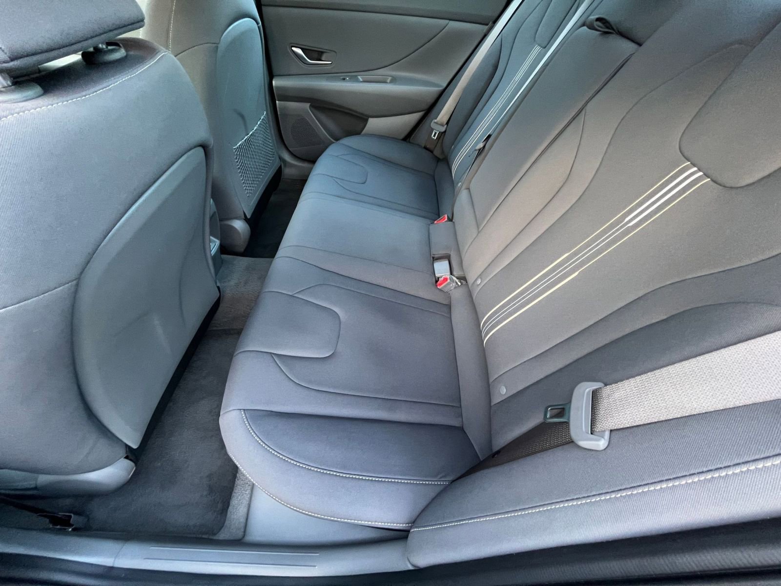 Thumbnail: 2025 Hyundai Elantra - 25