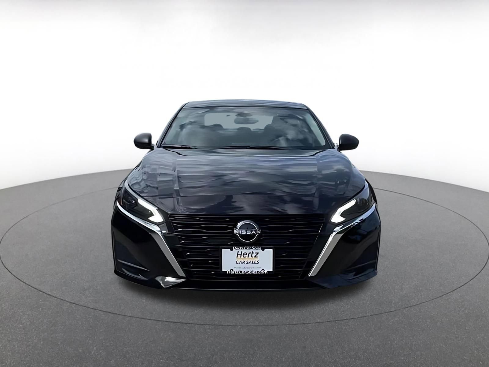 Thumbnail: 2025 Nissan Altima - 4