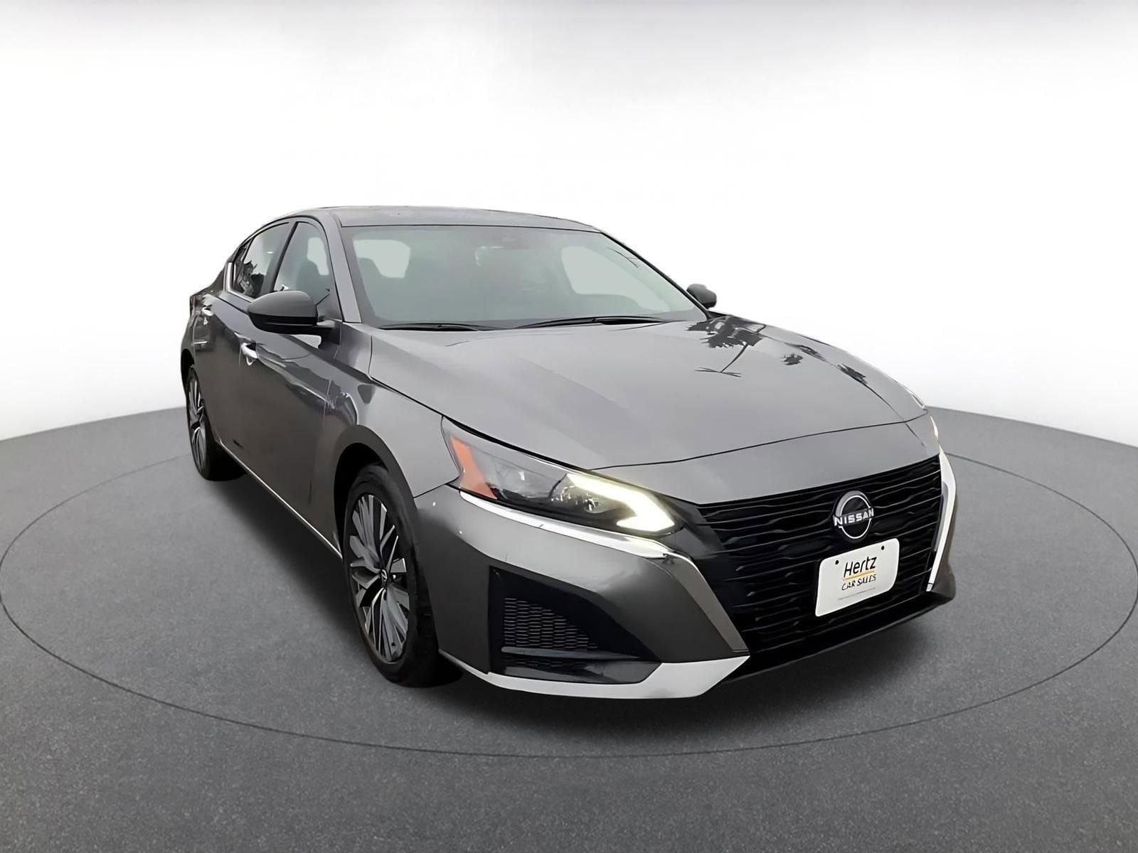 Thumbnail: 2025 Nissan Altima - 3