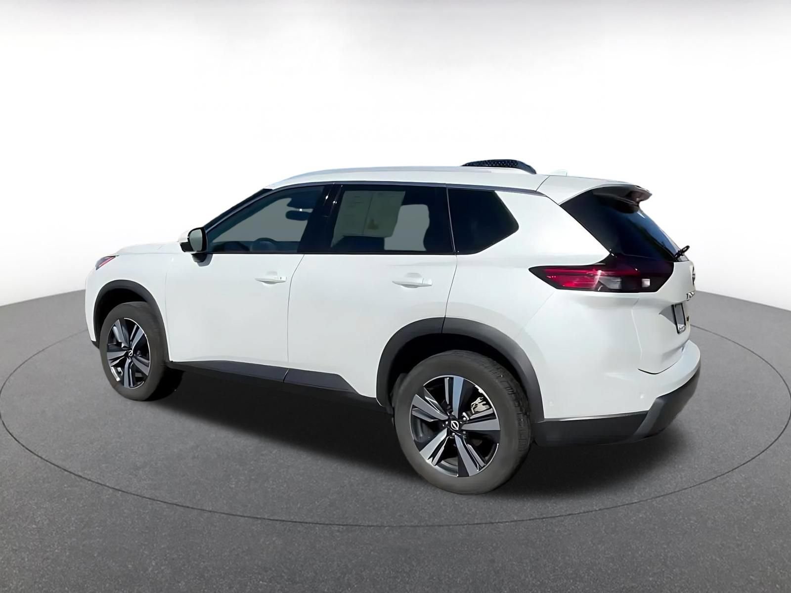 Thumbnail: 2026 Nissan Rogue - 10