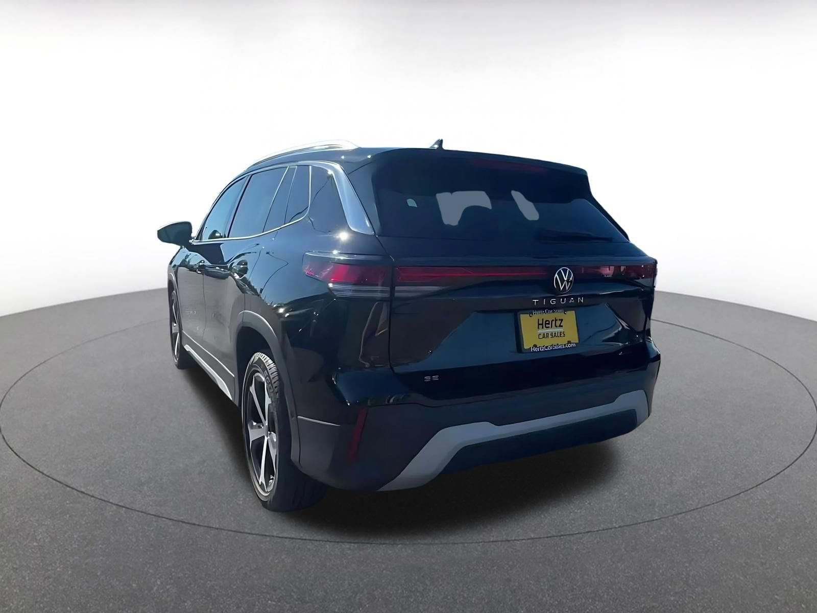 Thumbnail: 2026 Volkswagen Tiguan - 10