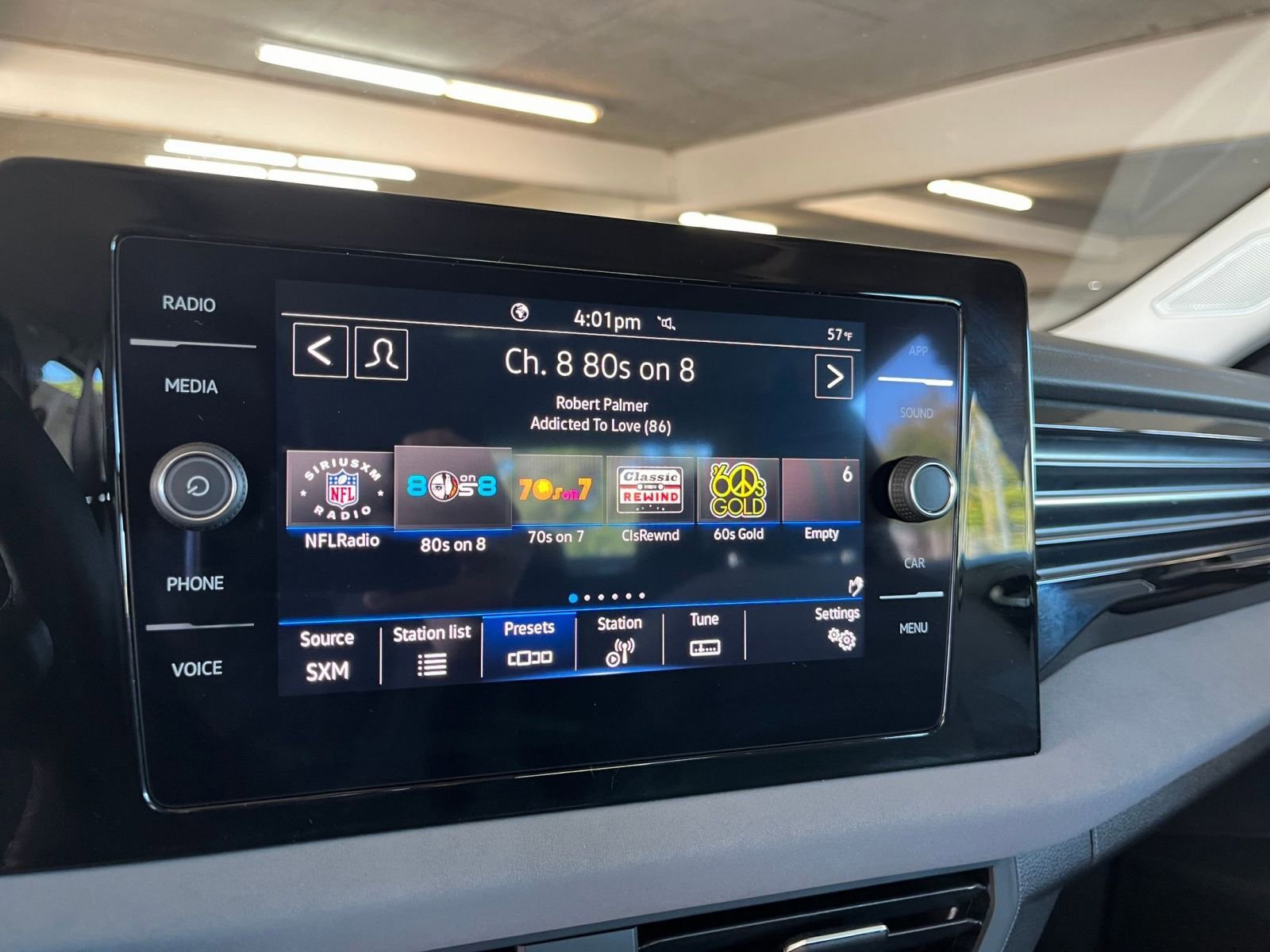 Thumbnail: 2025 Volkswagen Jetta - 21