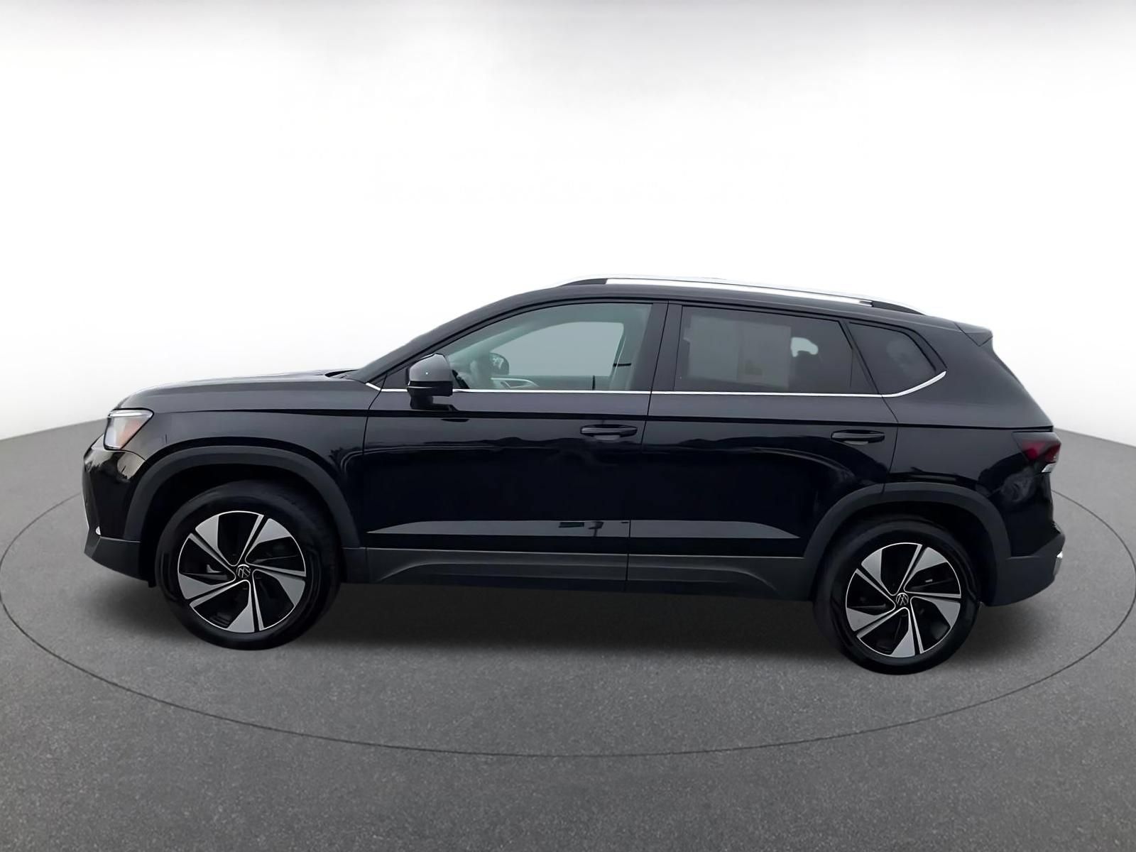 Thumbnail: 2026 Volkswagen Taos - 7