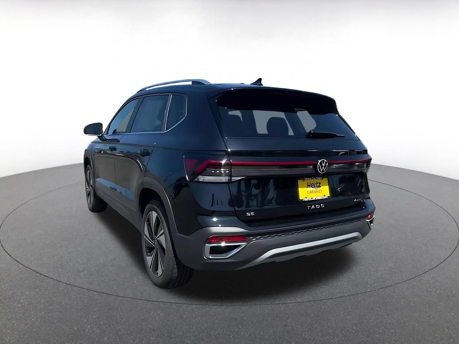 Thumbnail: 2026 Volkswagen Taos - 10