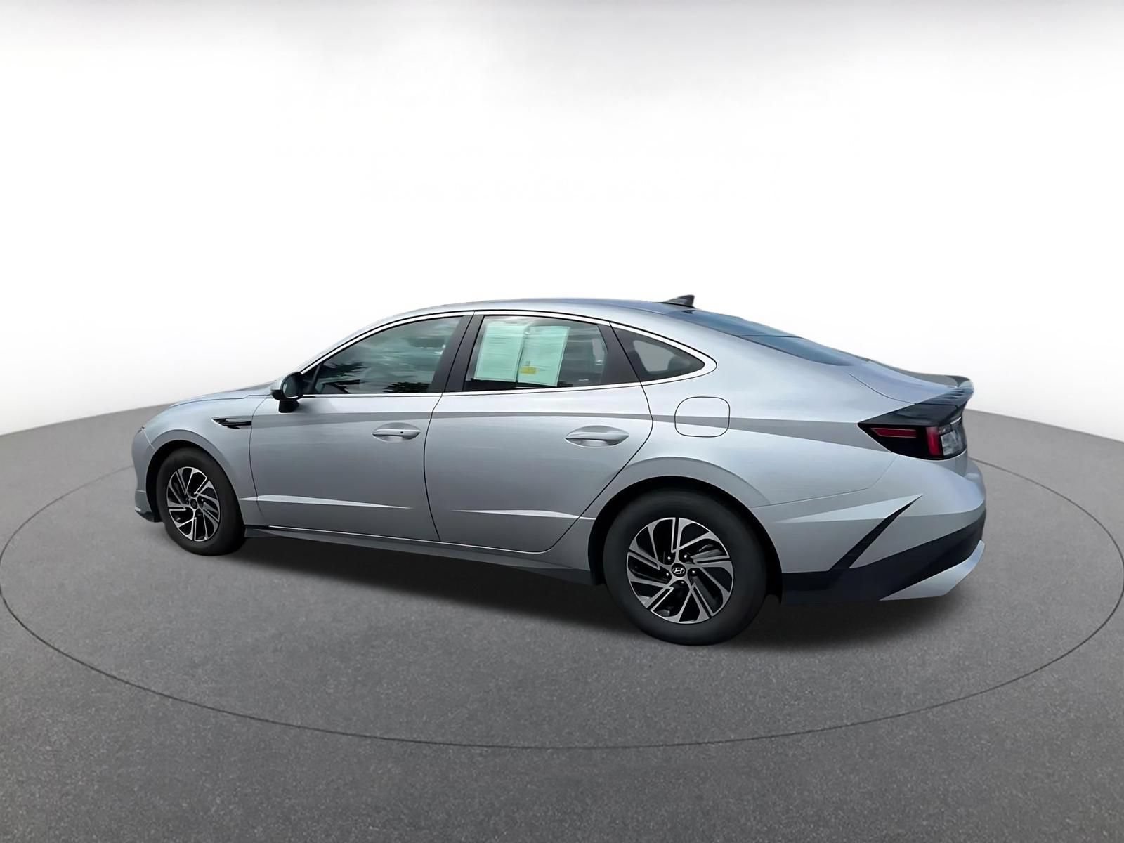 Thumbnail: 2026 Hyundai Sonata - 10