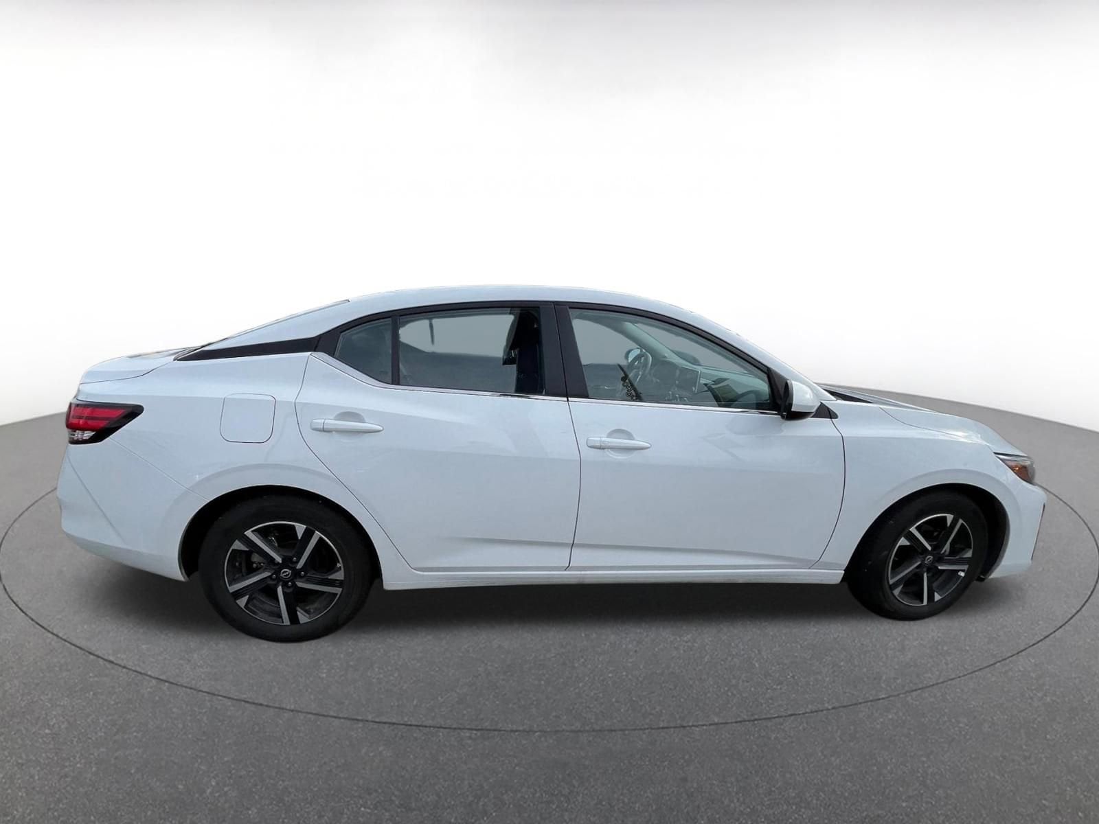 Thumbnail: 2025 Nissan Sentra - 8