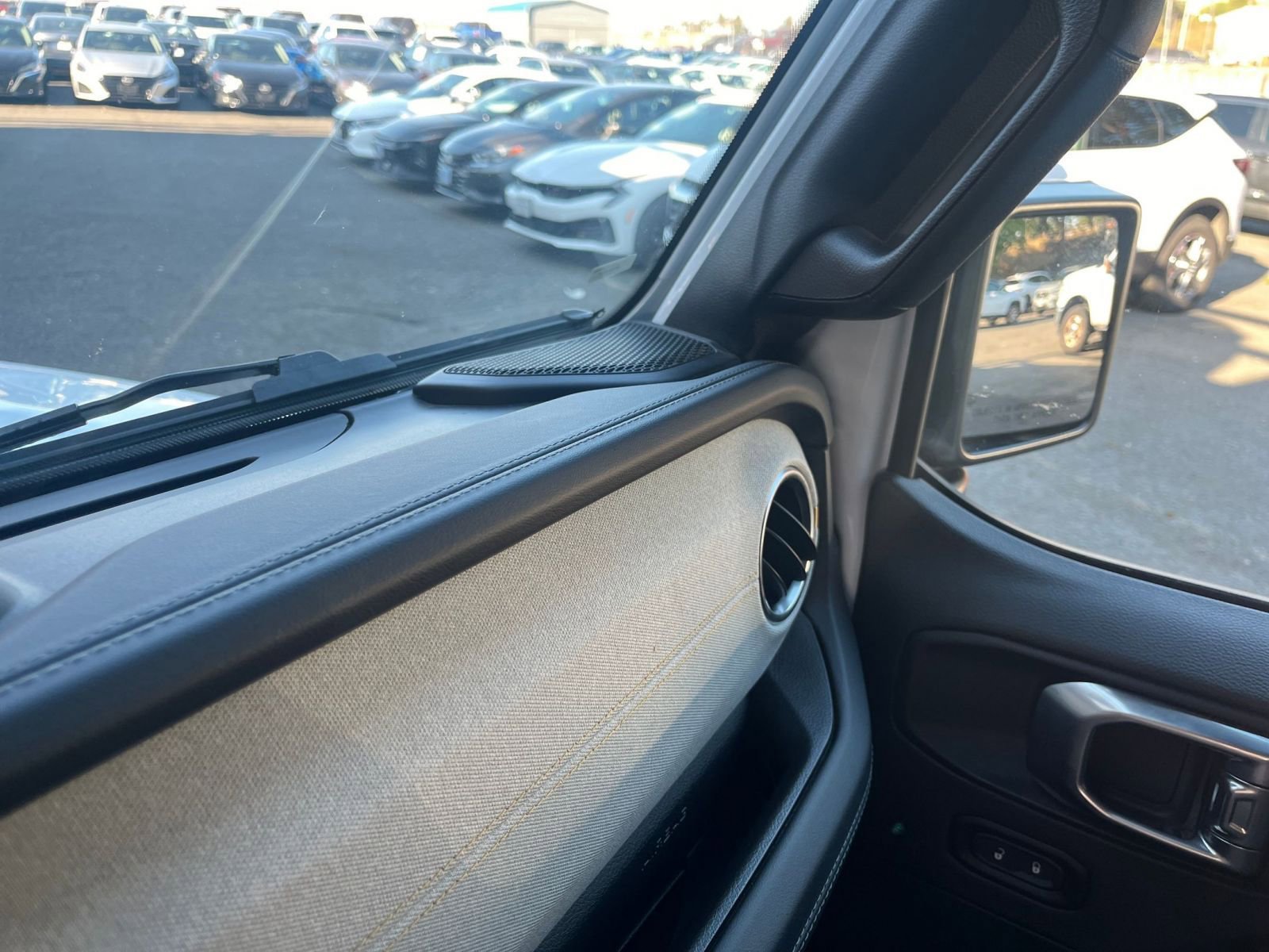 Thumbnail: 2025 Jeep Wrangler - 35