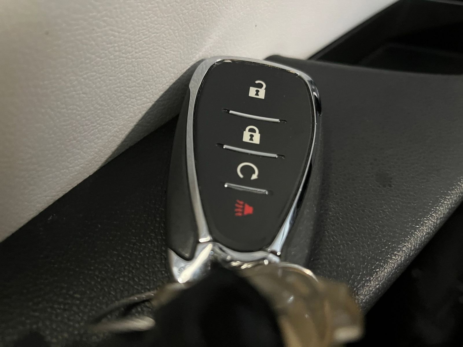 Thumbnail: 2025 Chevrolet Trax - 25