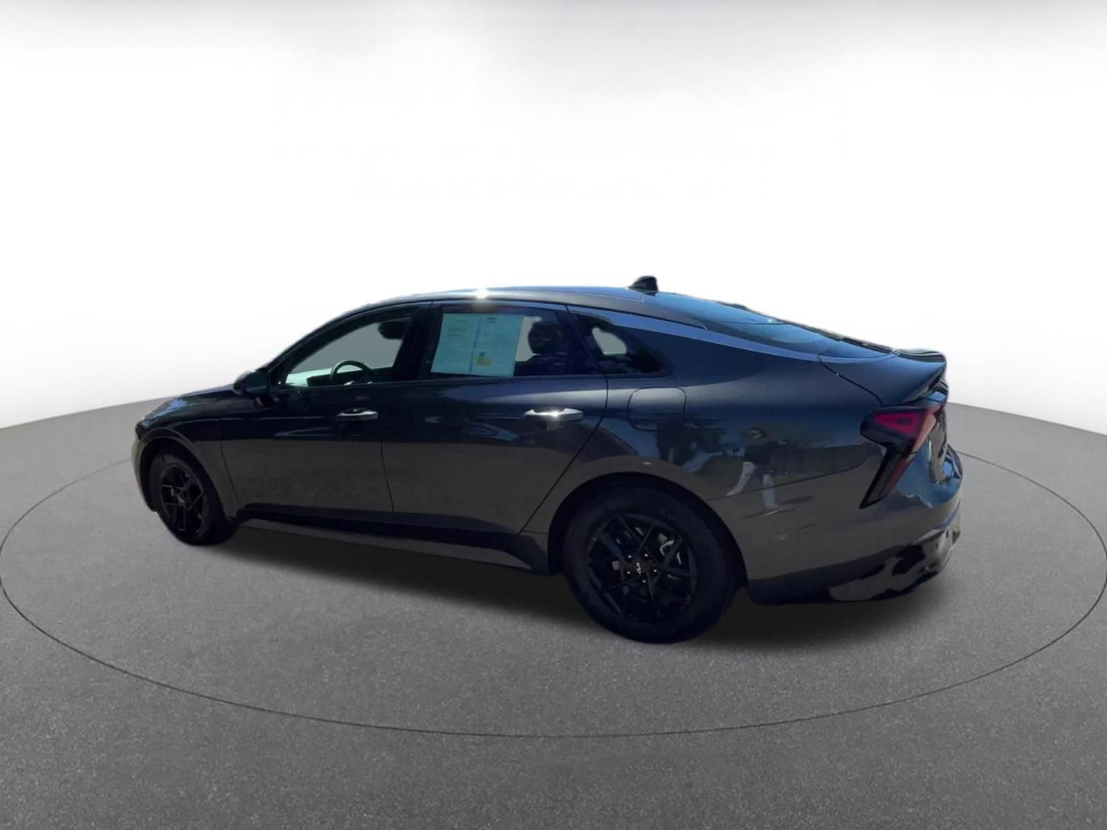 Thumbnail: 2025 Kia K5 - 10