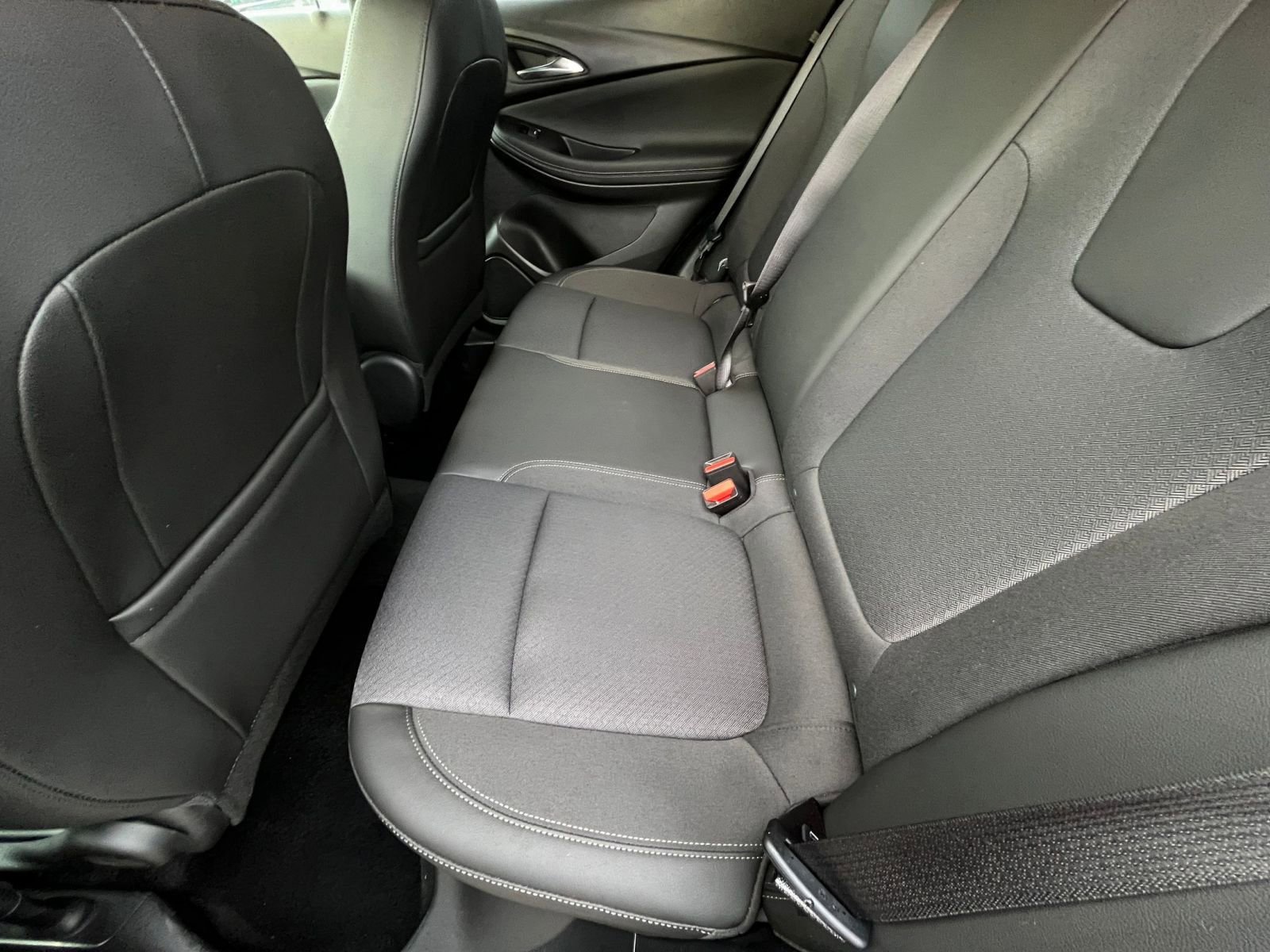 Thumbnail: 2025 Buick Encore GX - 25