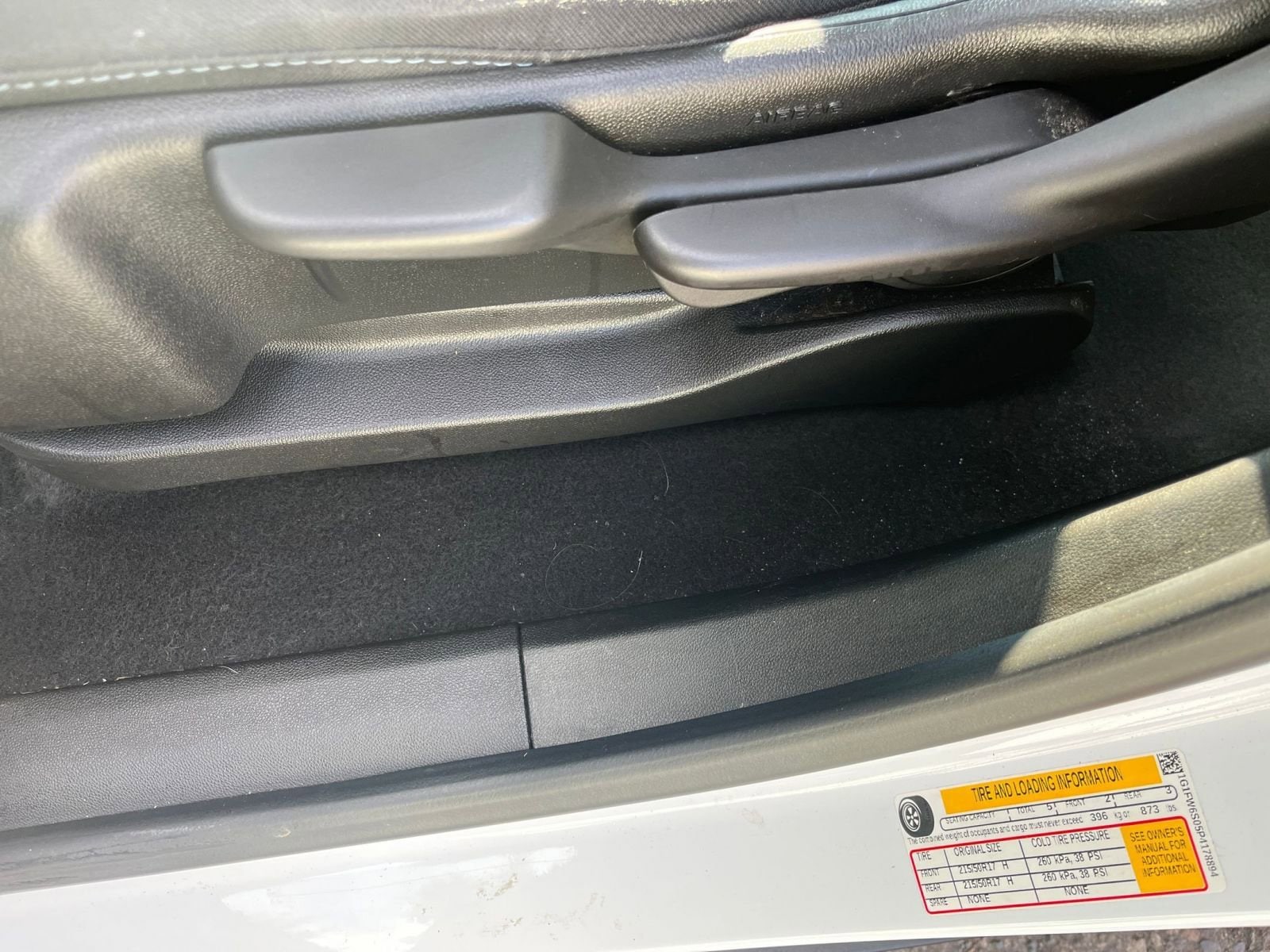 Thumbnail: 2023 Chevrolet Bolt EV - 25