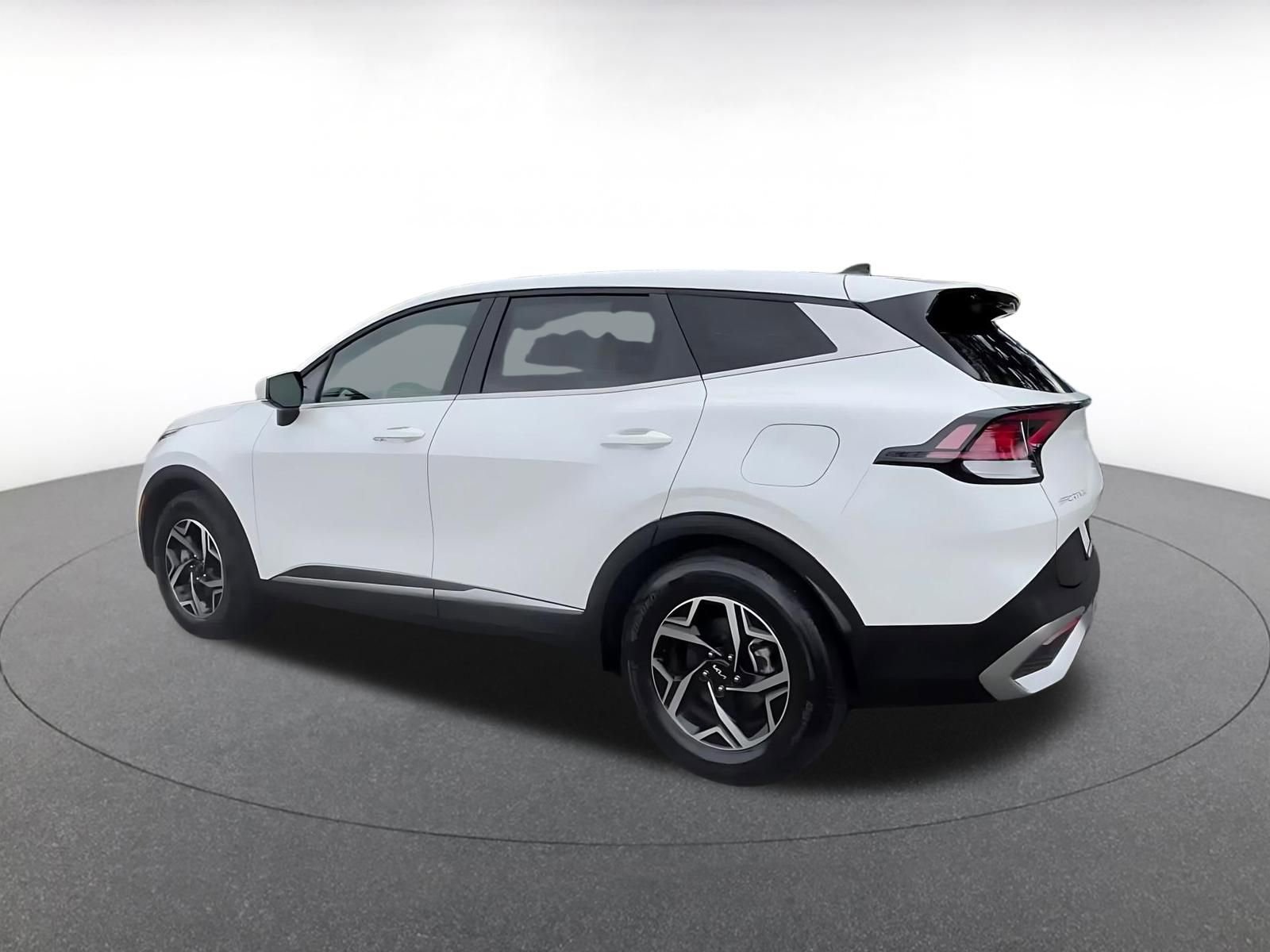 Thumbnail: 2025 Kia Sportage - 10