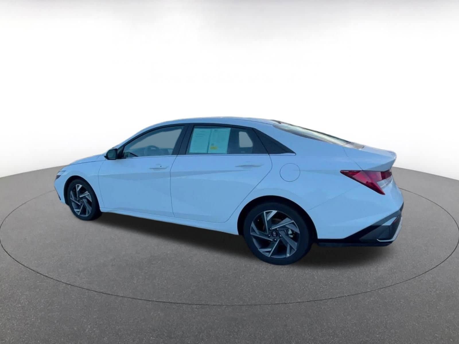 Thumbnail: 2025 Hyundai Elantra - 10